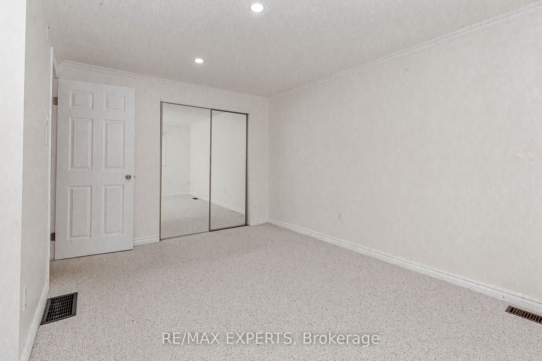 34 Bow Valley Drive, #9