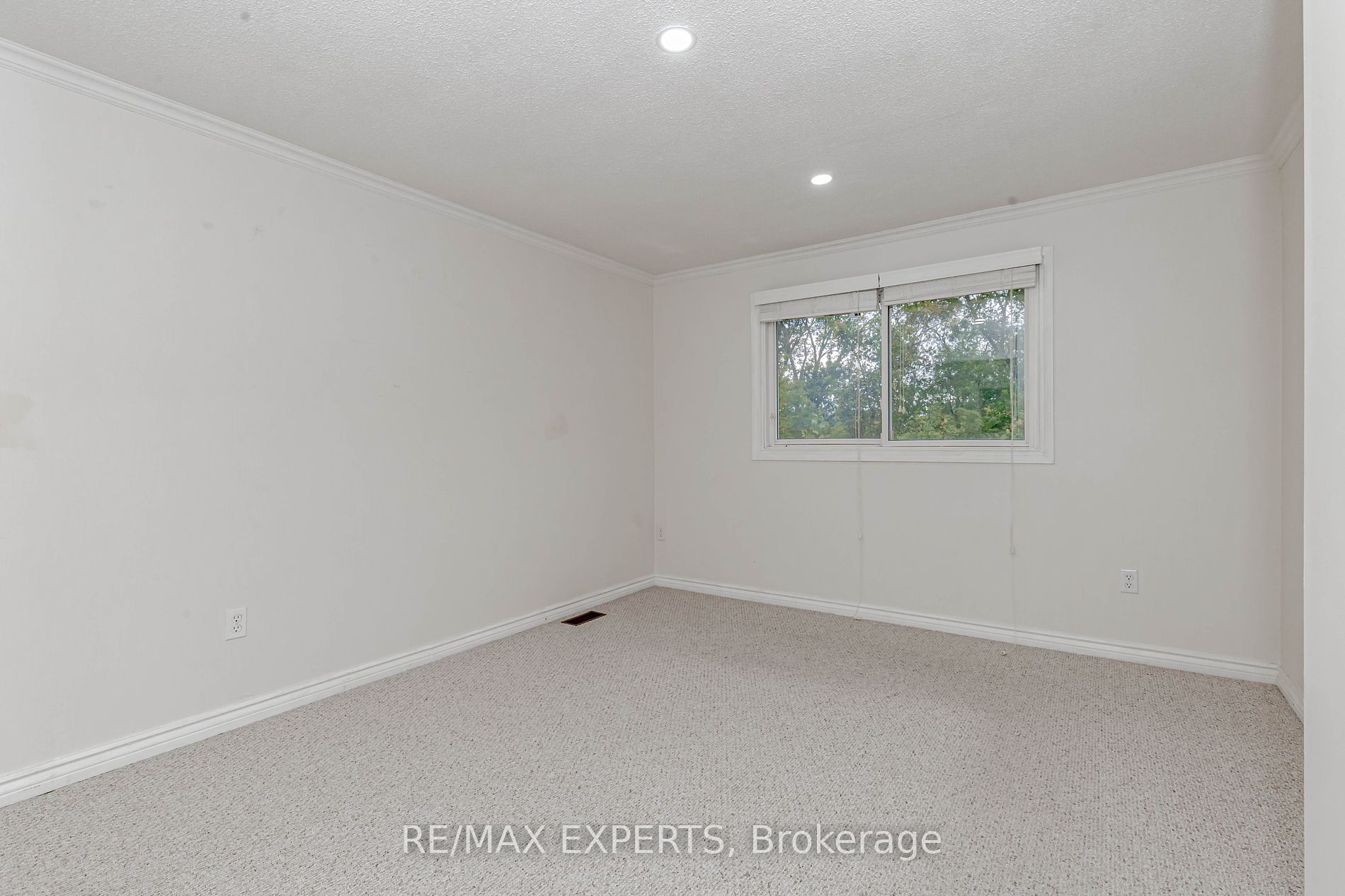 34 Bow Valley Drive, #9