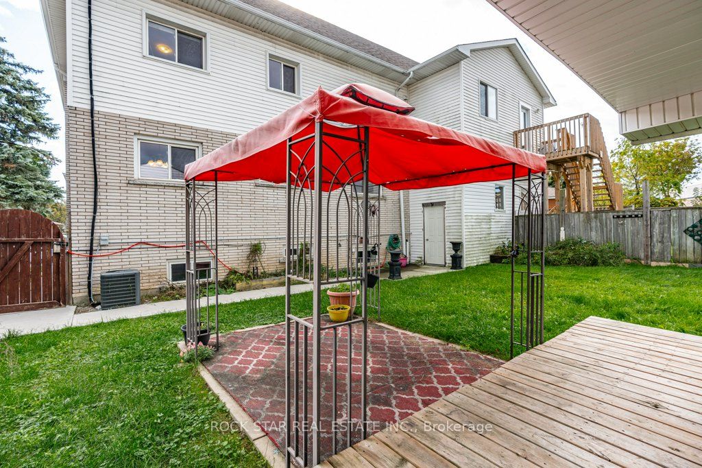 271 Carson Drive #Lower