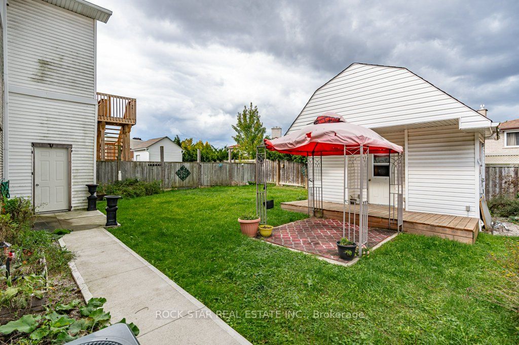 271 Carson Drive #Lower