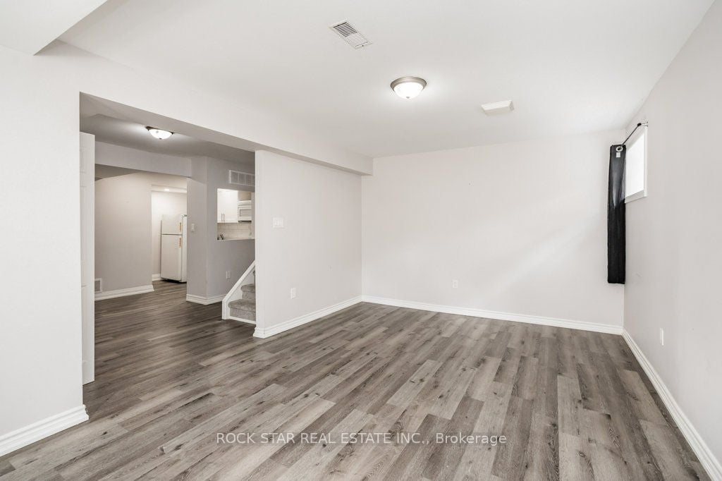 271 Carson Drive #Lower