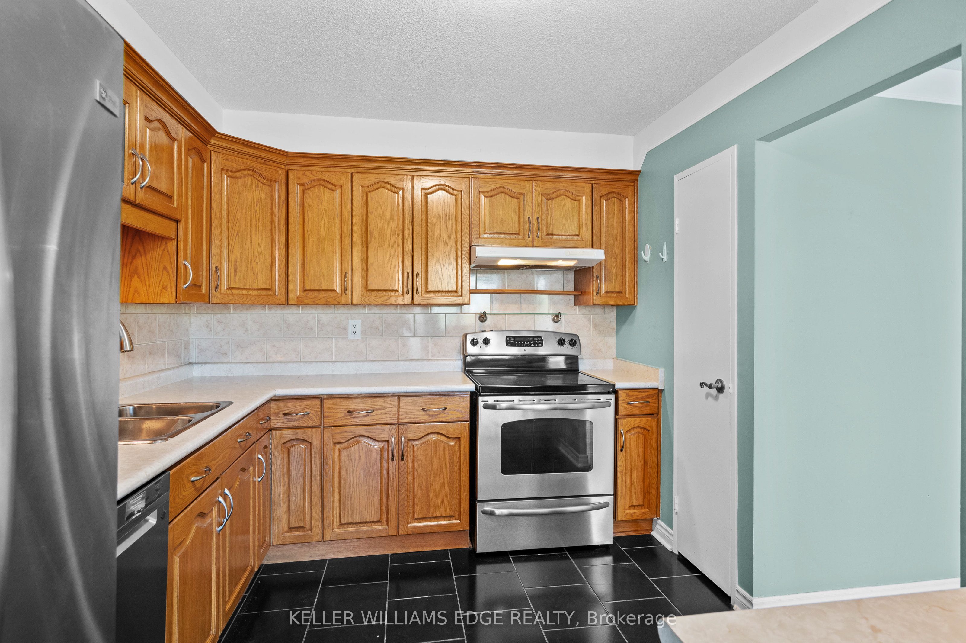 301 Frances Avenue, #404