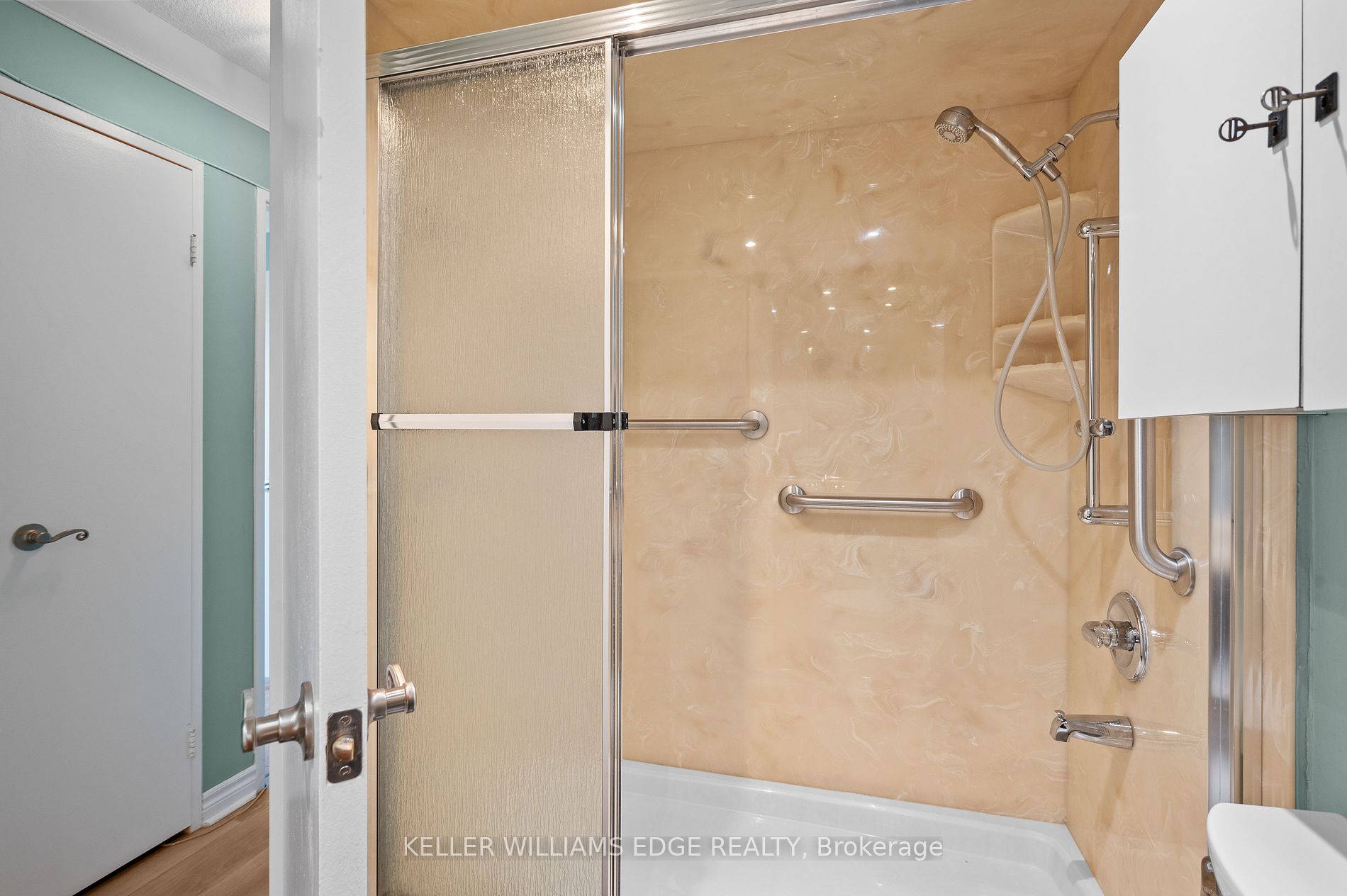 301 Frances Avenue, #404