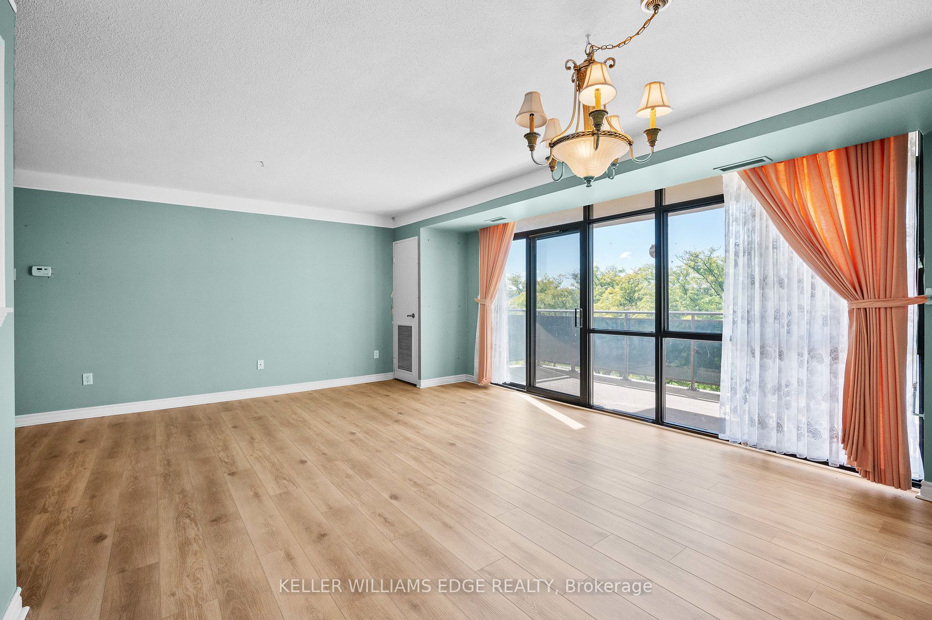 301 Frances Avenue, #404