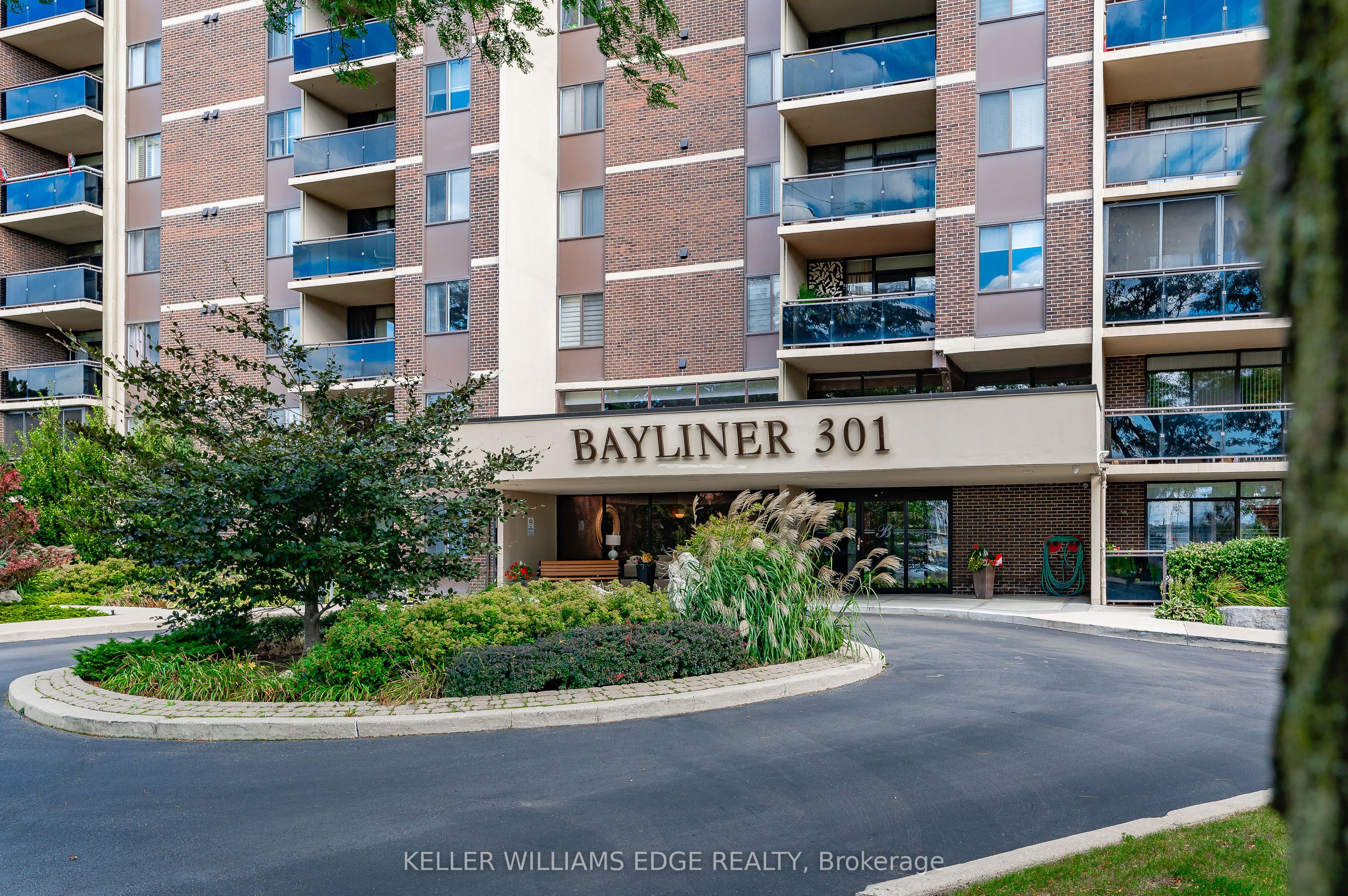 301 Frances Avenue, #404