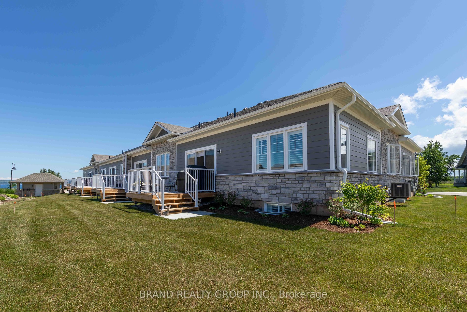 221 Ironwood Way #18