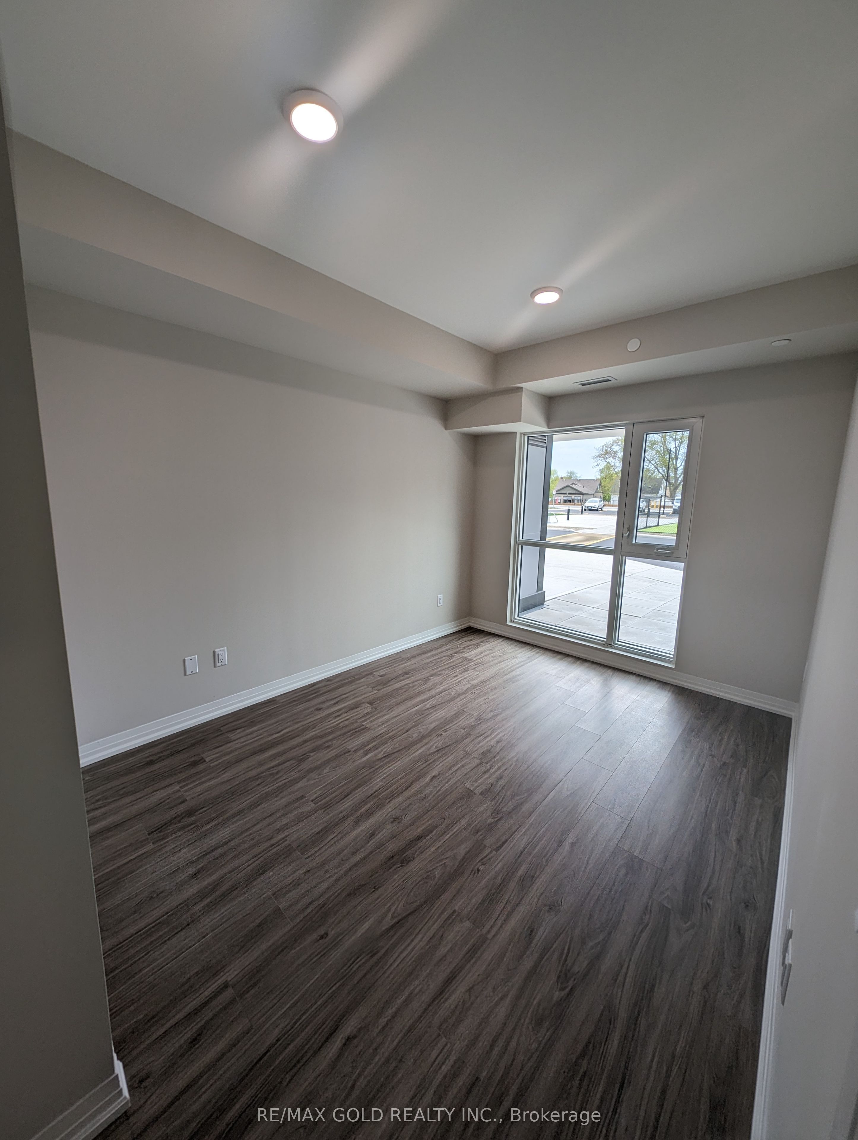 50 Herrick Avenue #105