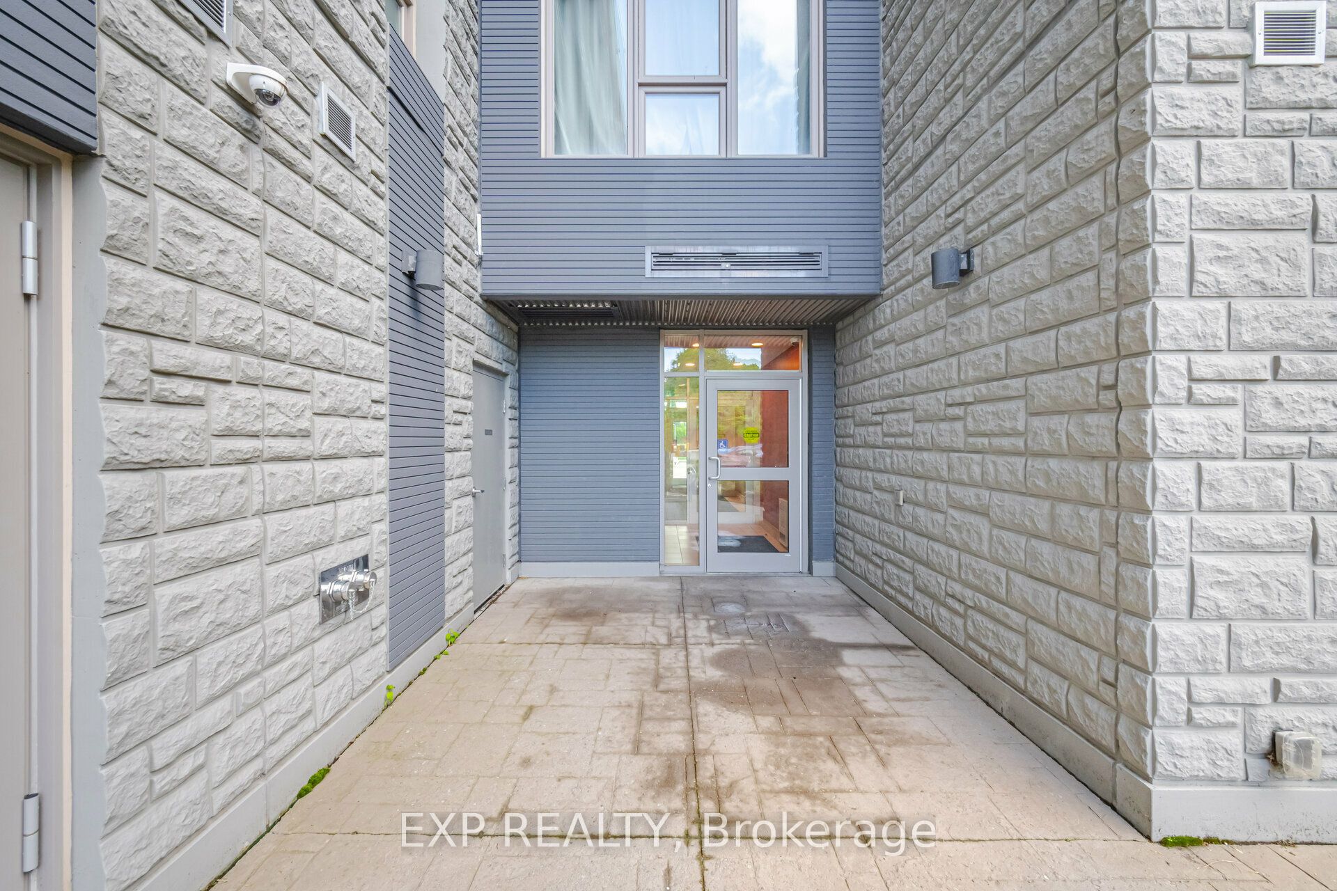 77 Leland Street, #108
