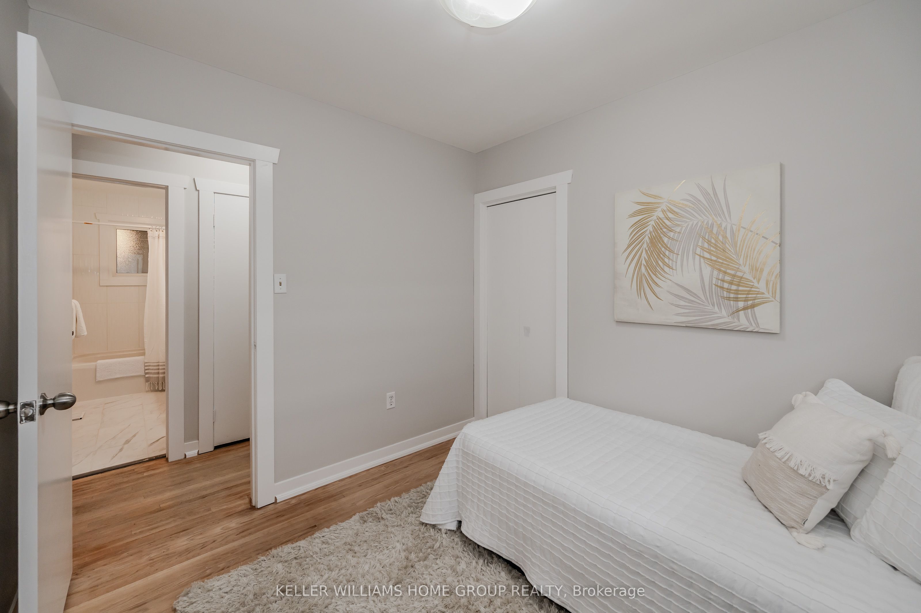 10 Greenwood Avenue