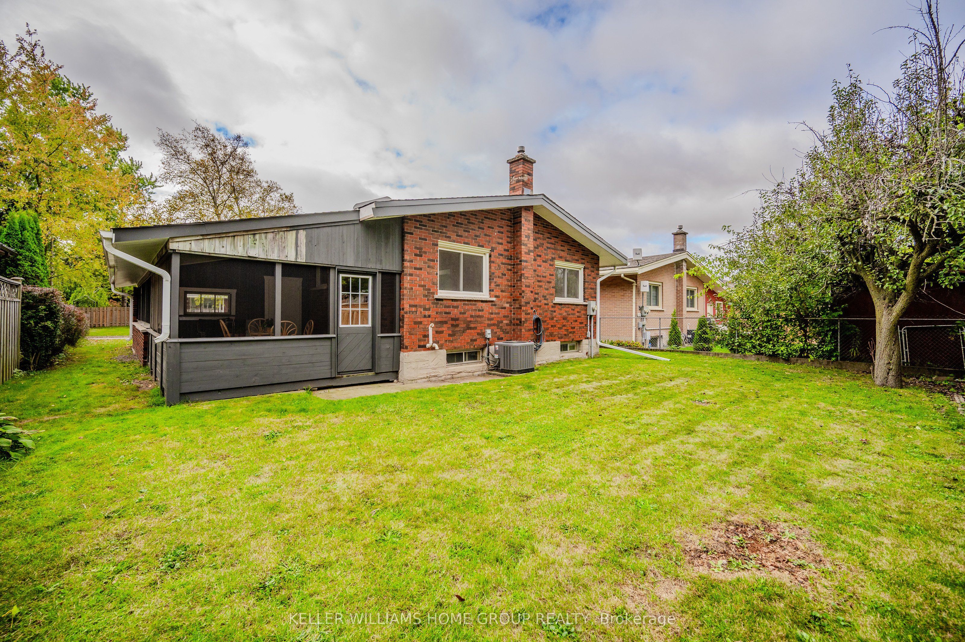 10 Greenwood Avenue