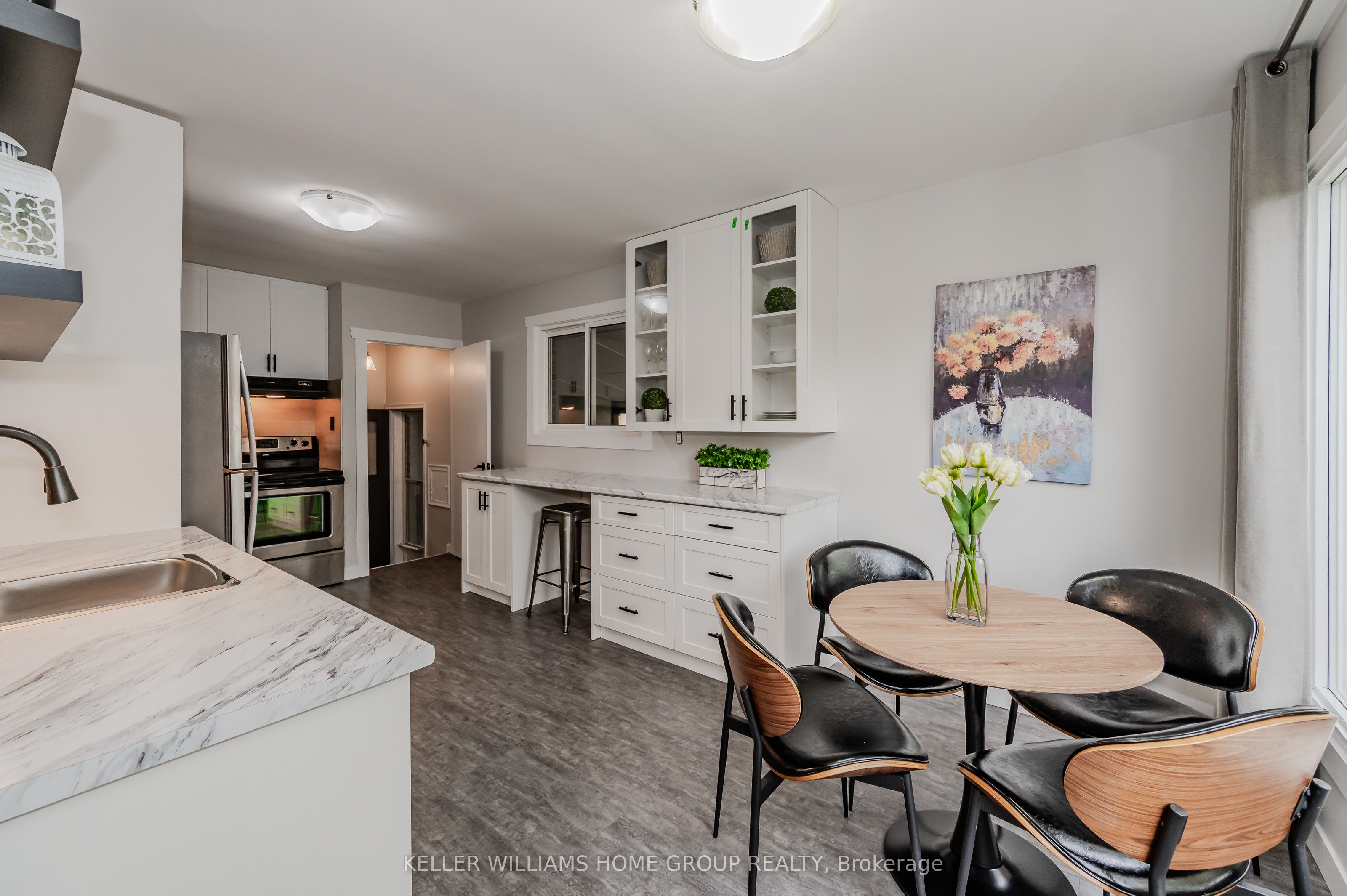 10 Greenwood Avenue
