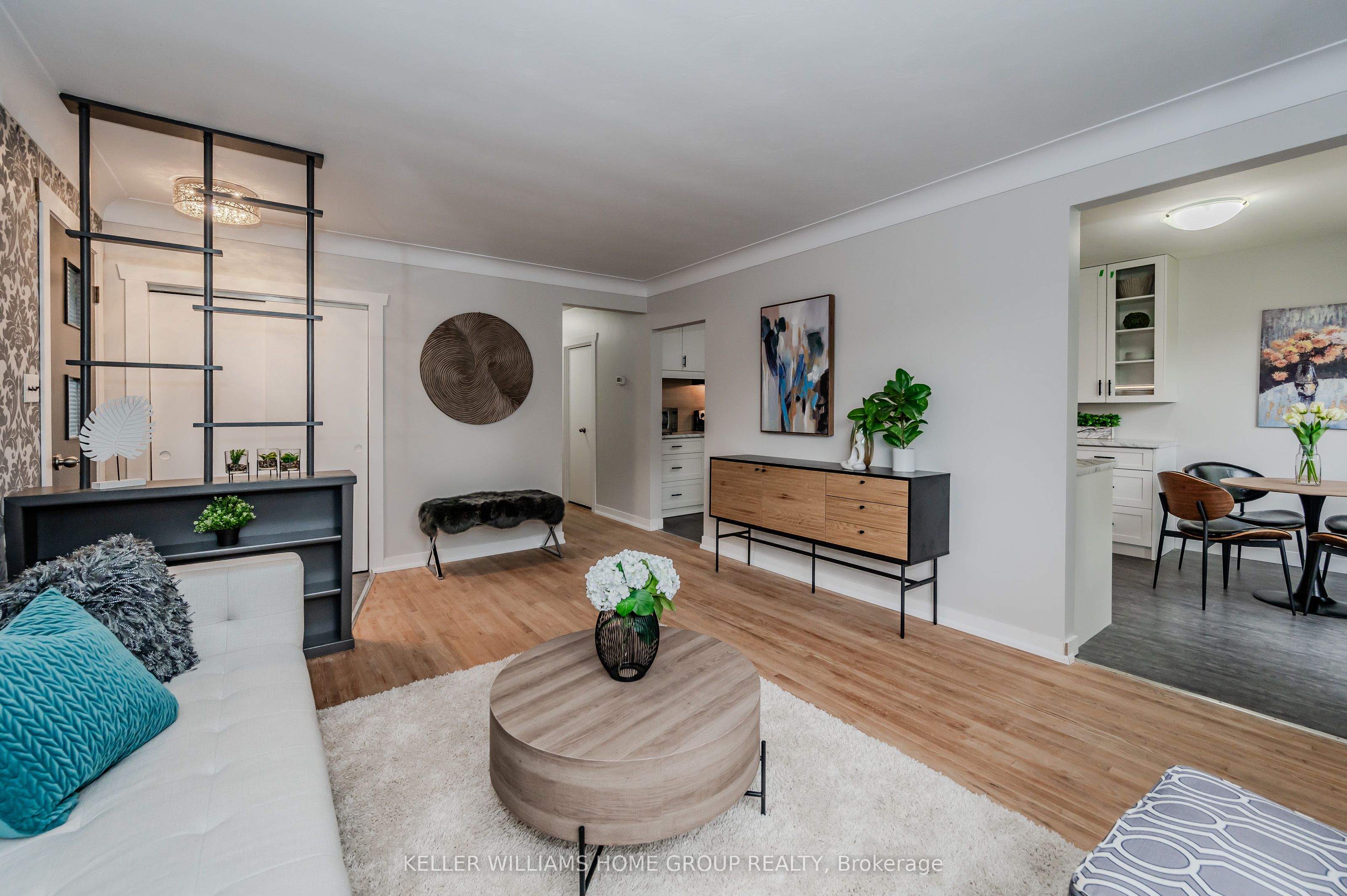 10 Greenwood Avenue