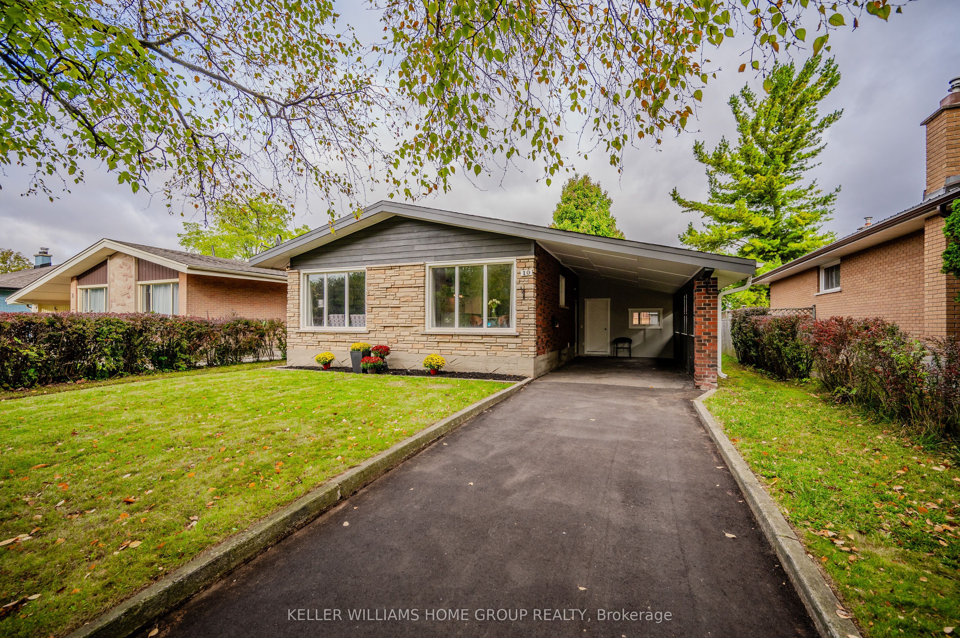 10 Greenwood Avenue