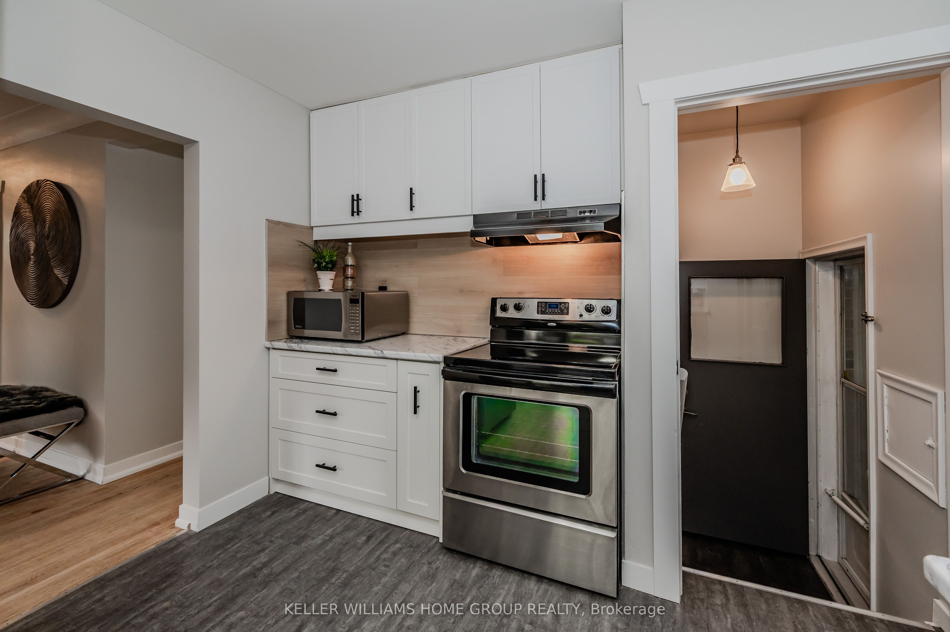 10 Greenwood Avenue