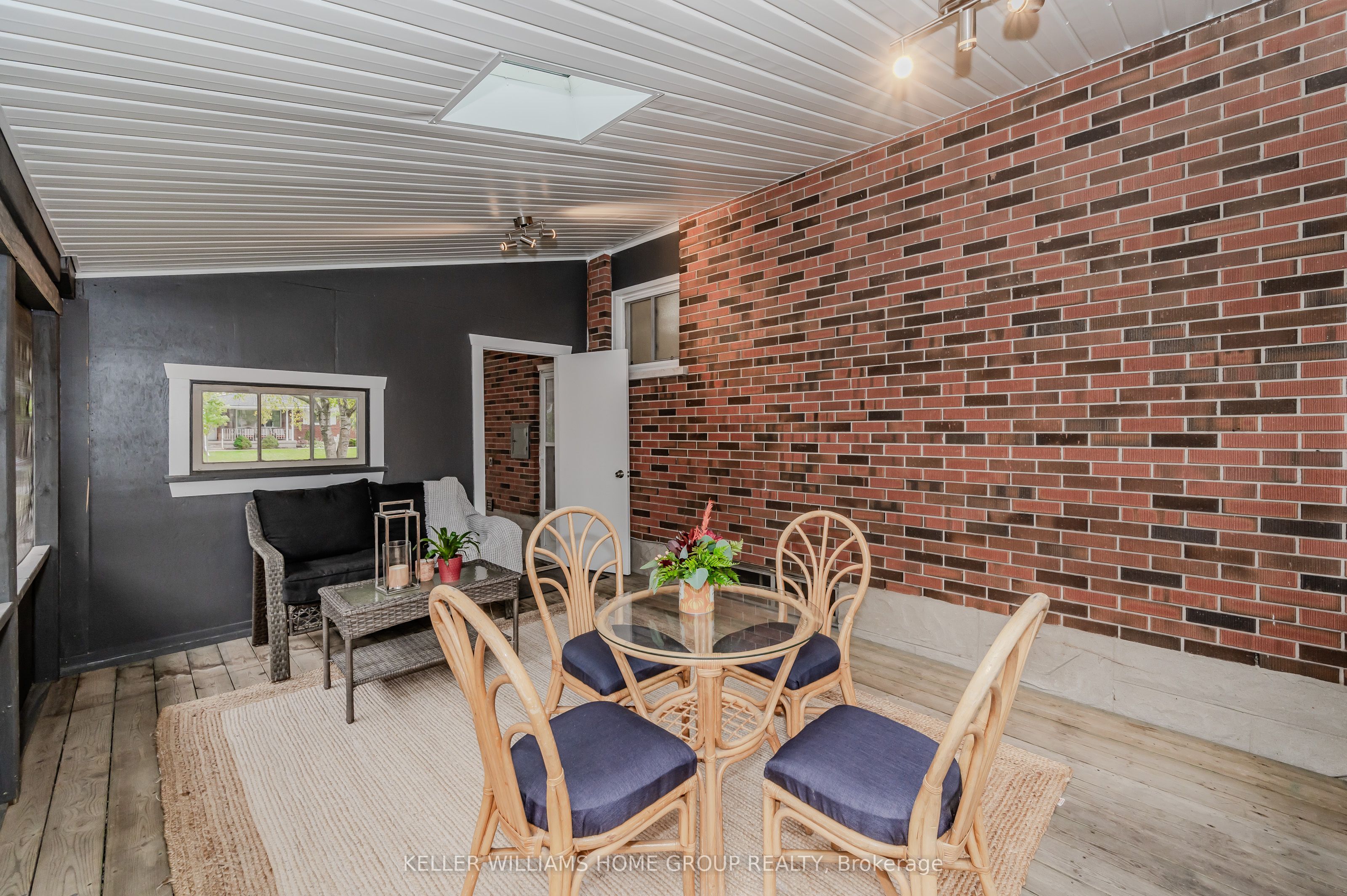 10 Greenwood Avenue