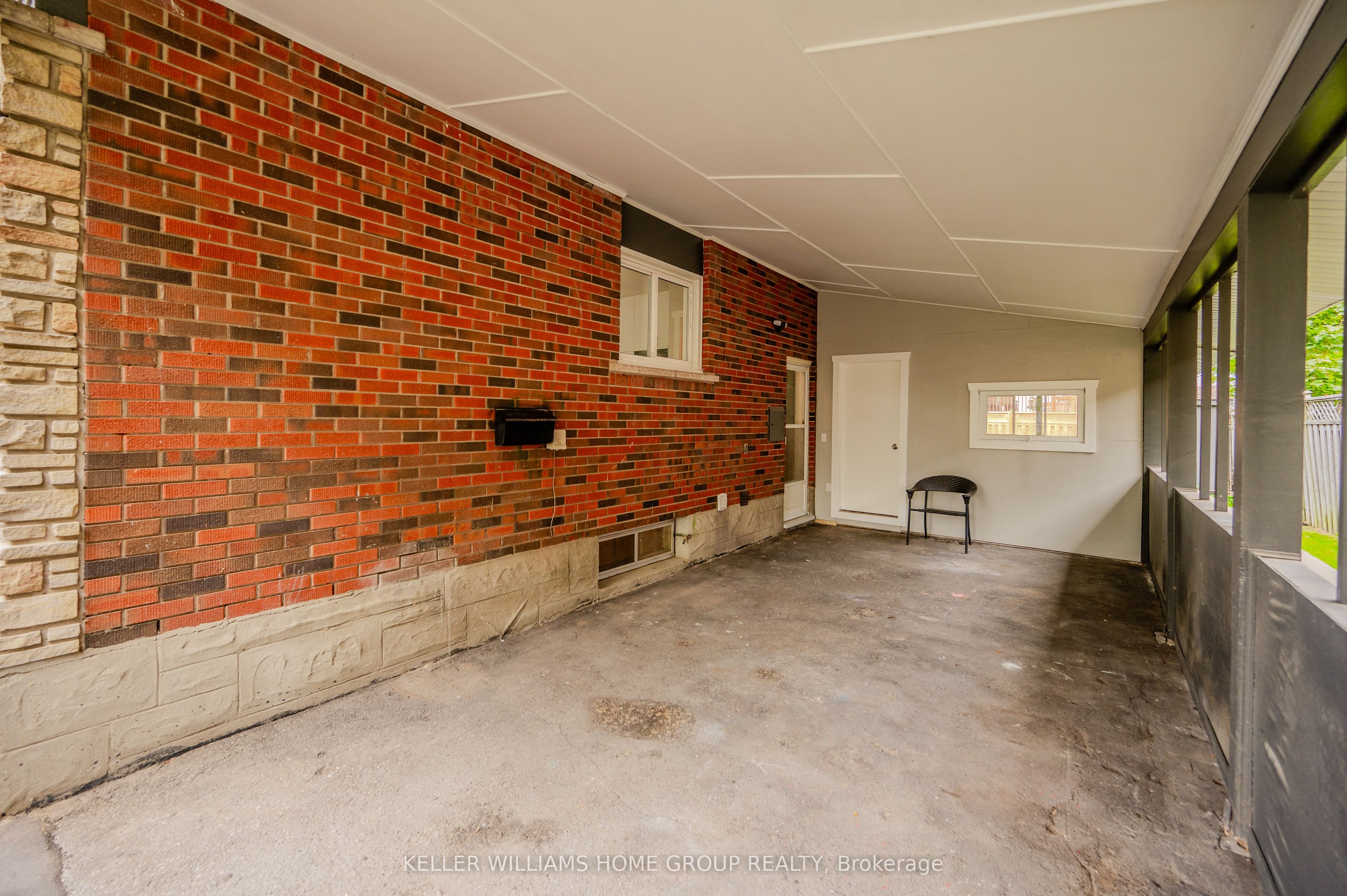 10 Greenwood Avenue