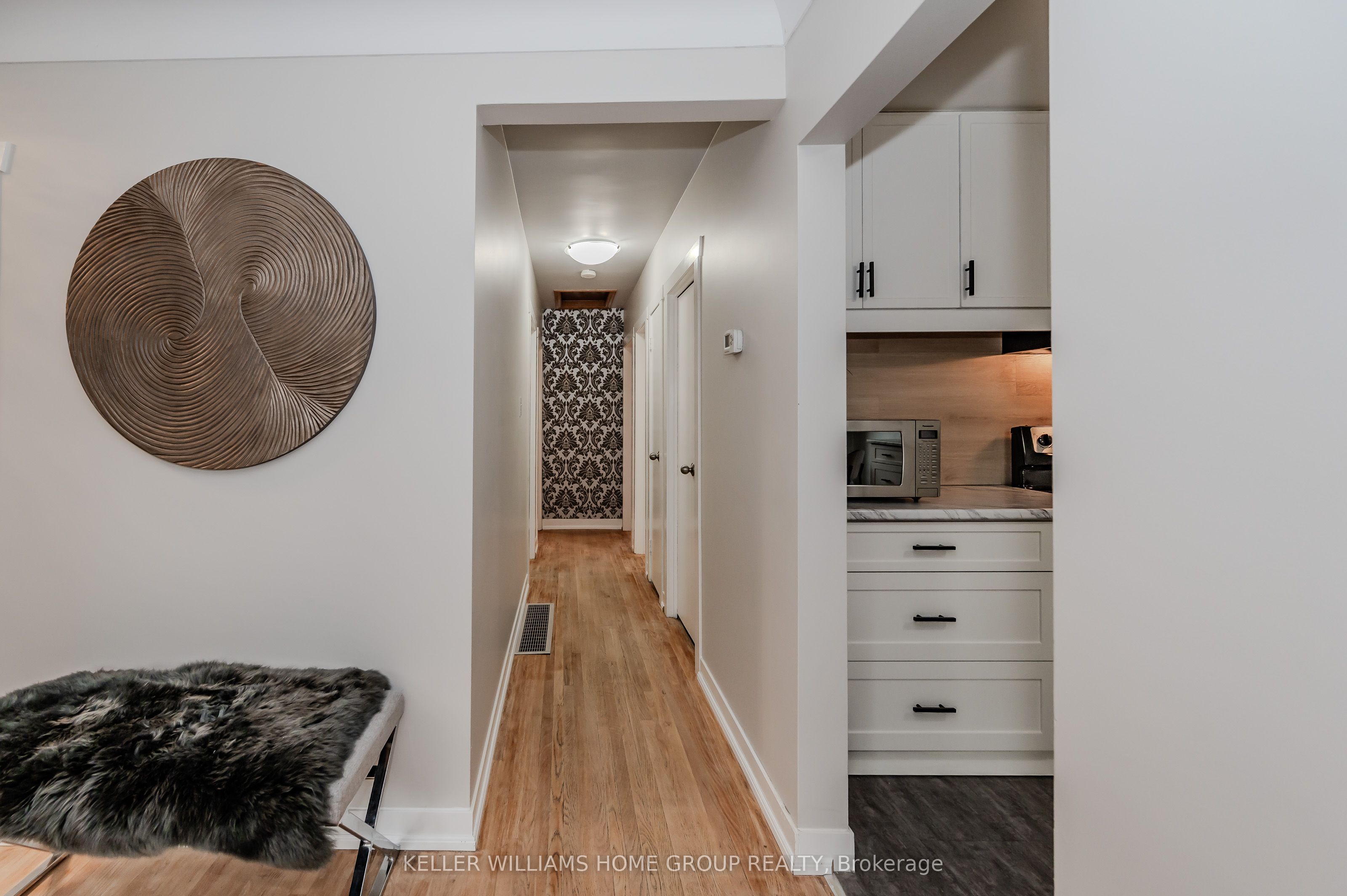 10 Greenwood Avenue