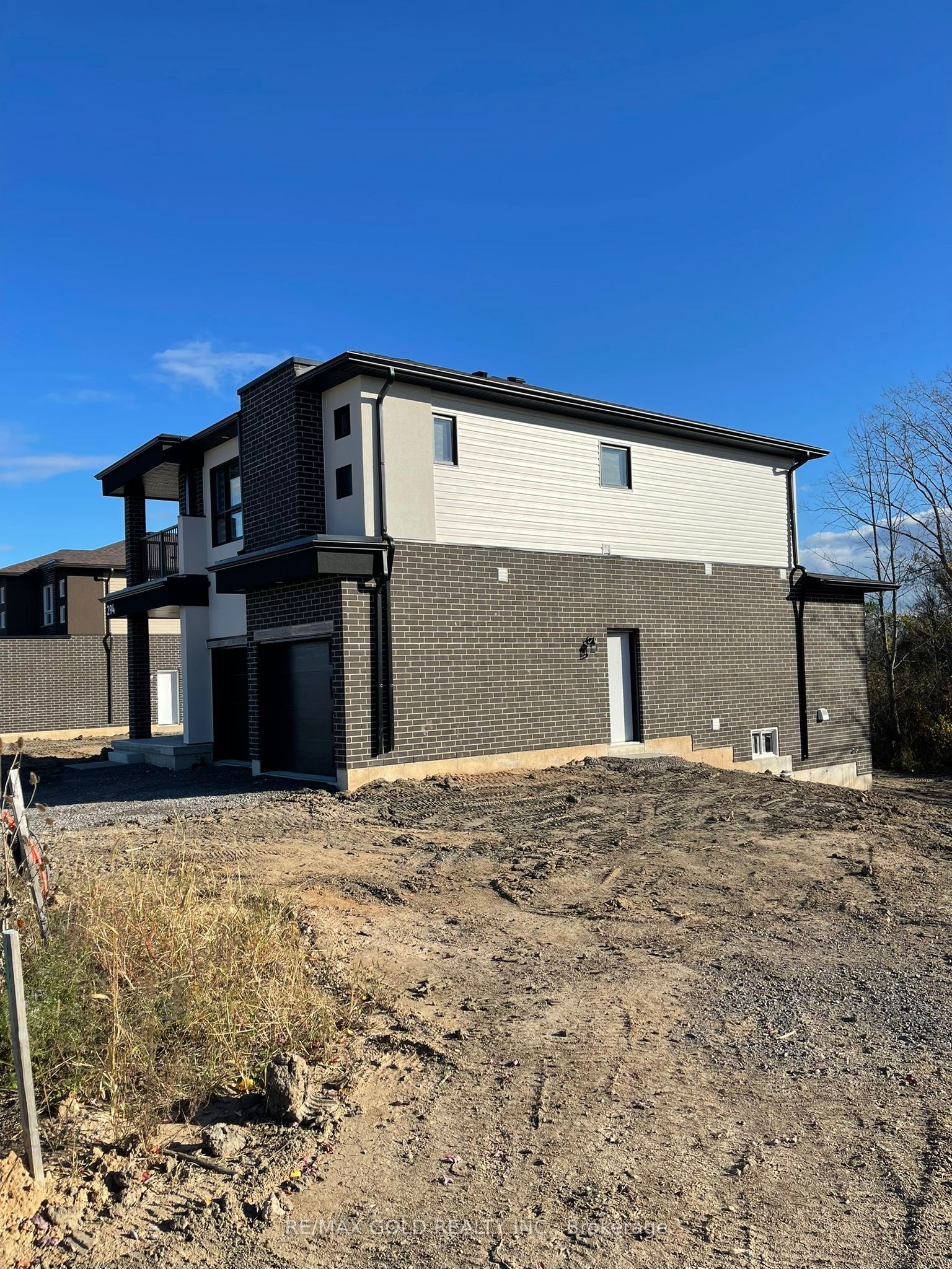 294 Wellandvale Drive
