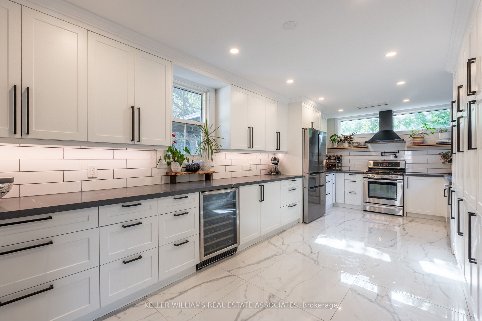 338 Parkside Drive