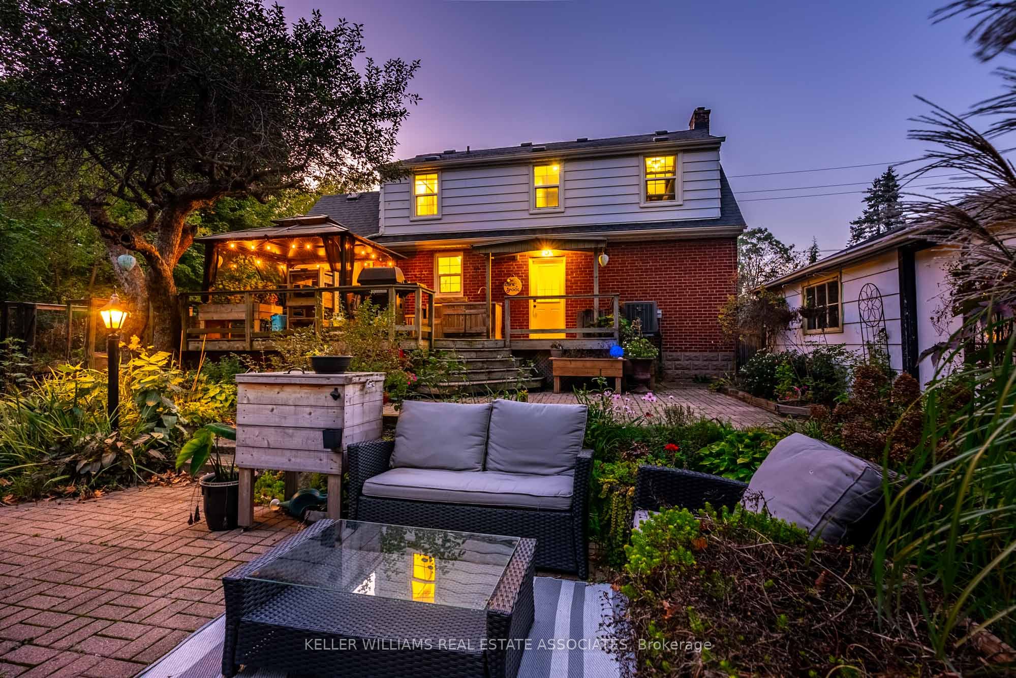 338 Parkside Drive