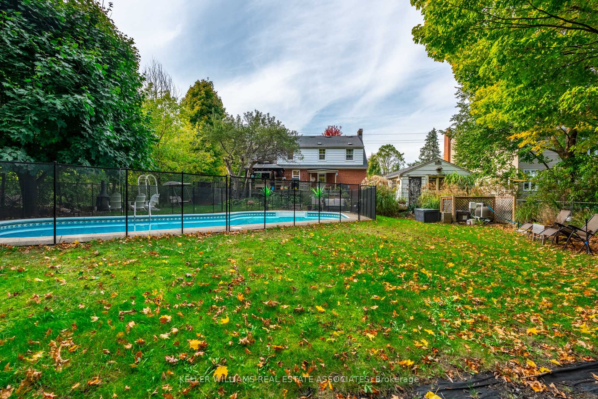 338 Parkside Drive