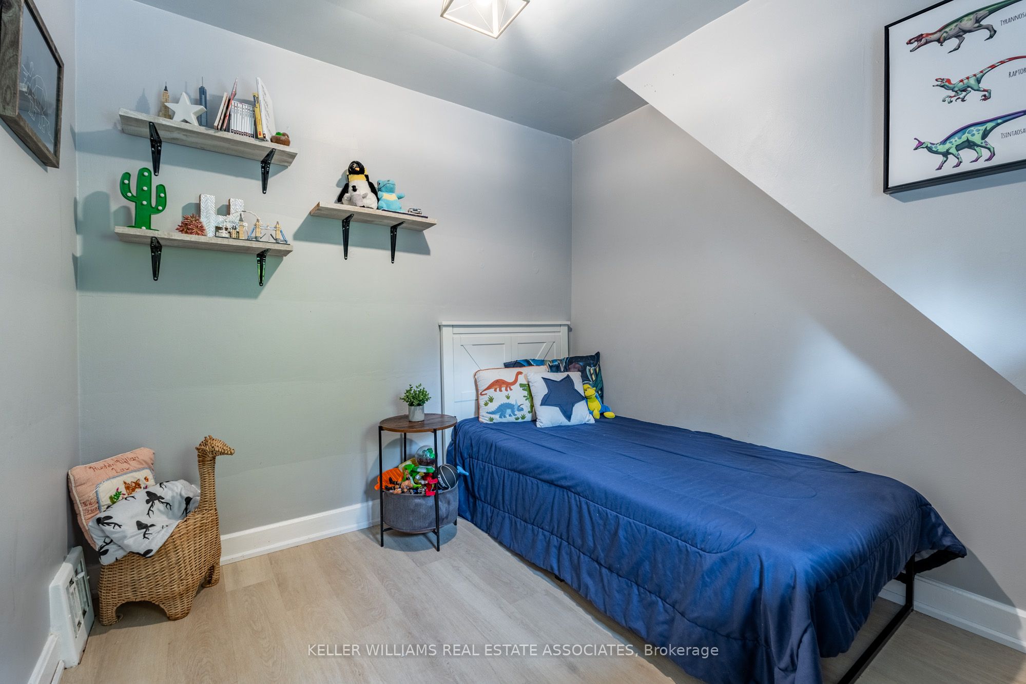338 Parkside Drive