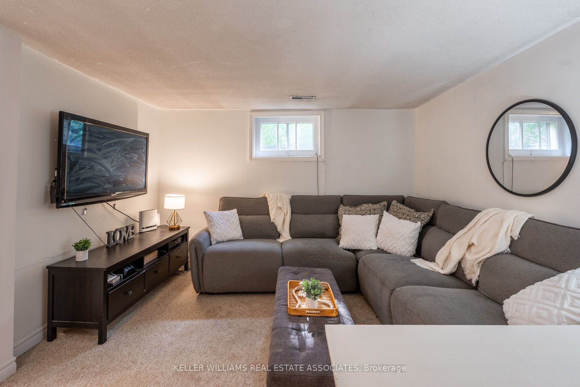 338 Parkside Drive