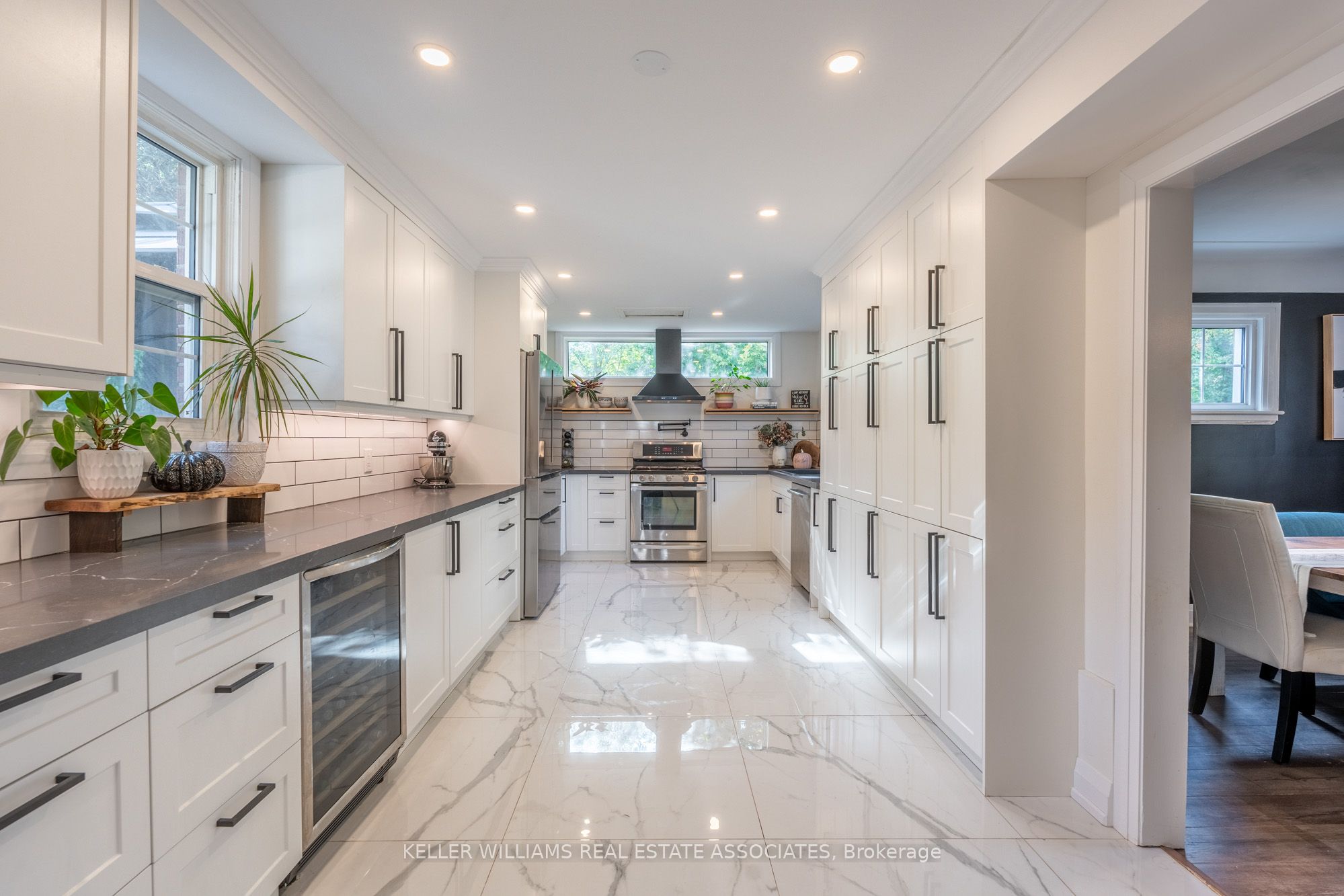 338 Parkside Drive