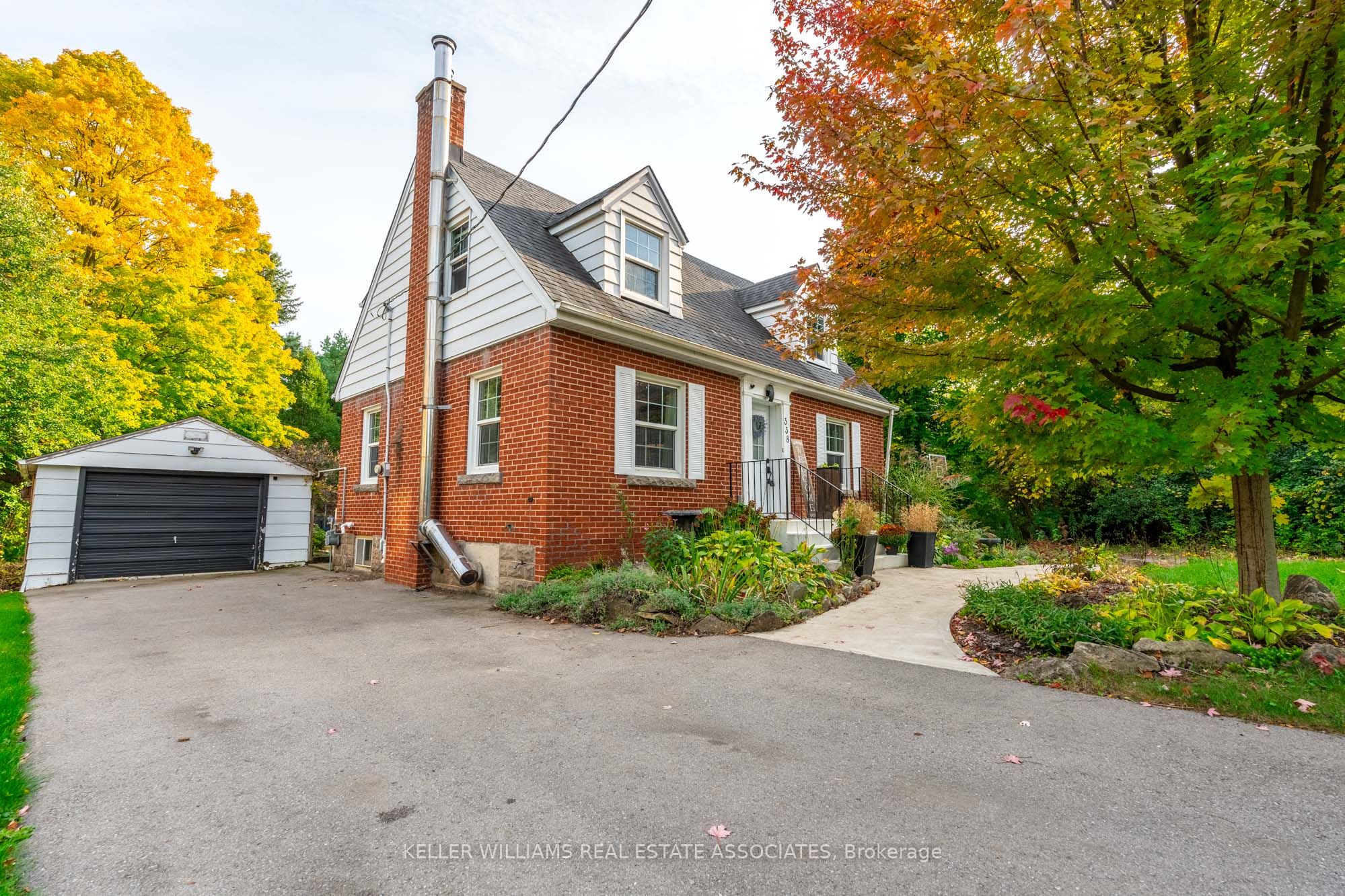338 Parkside Drive