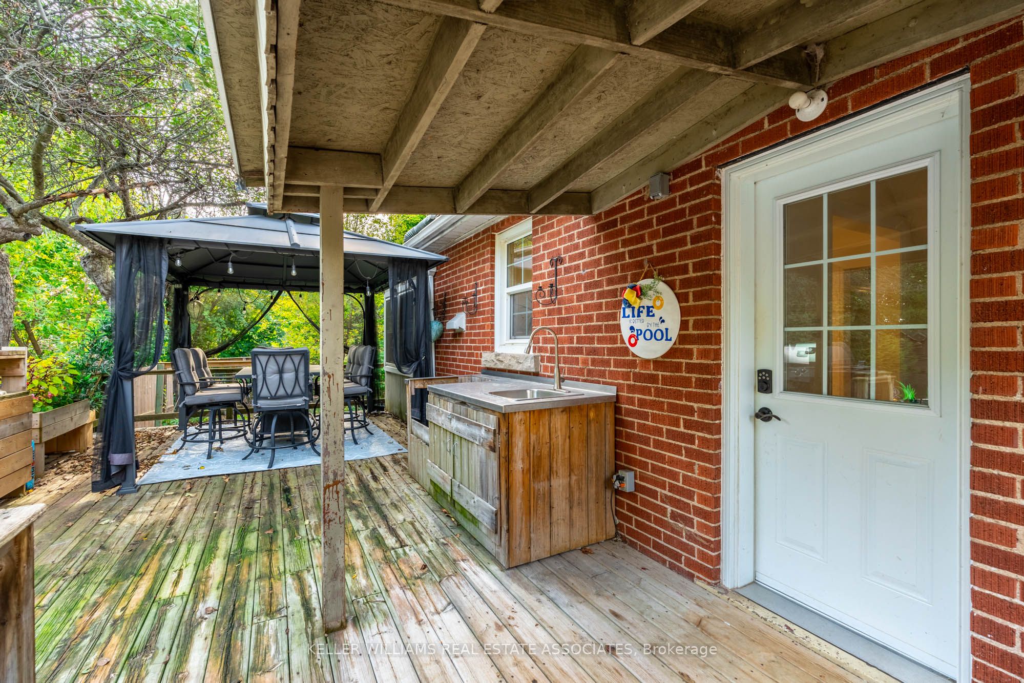 338 Parkside Drive