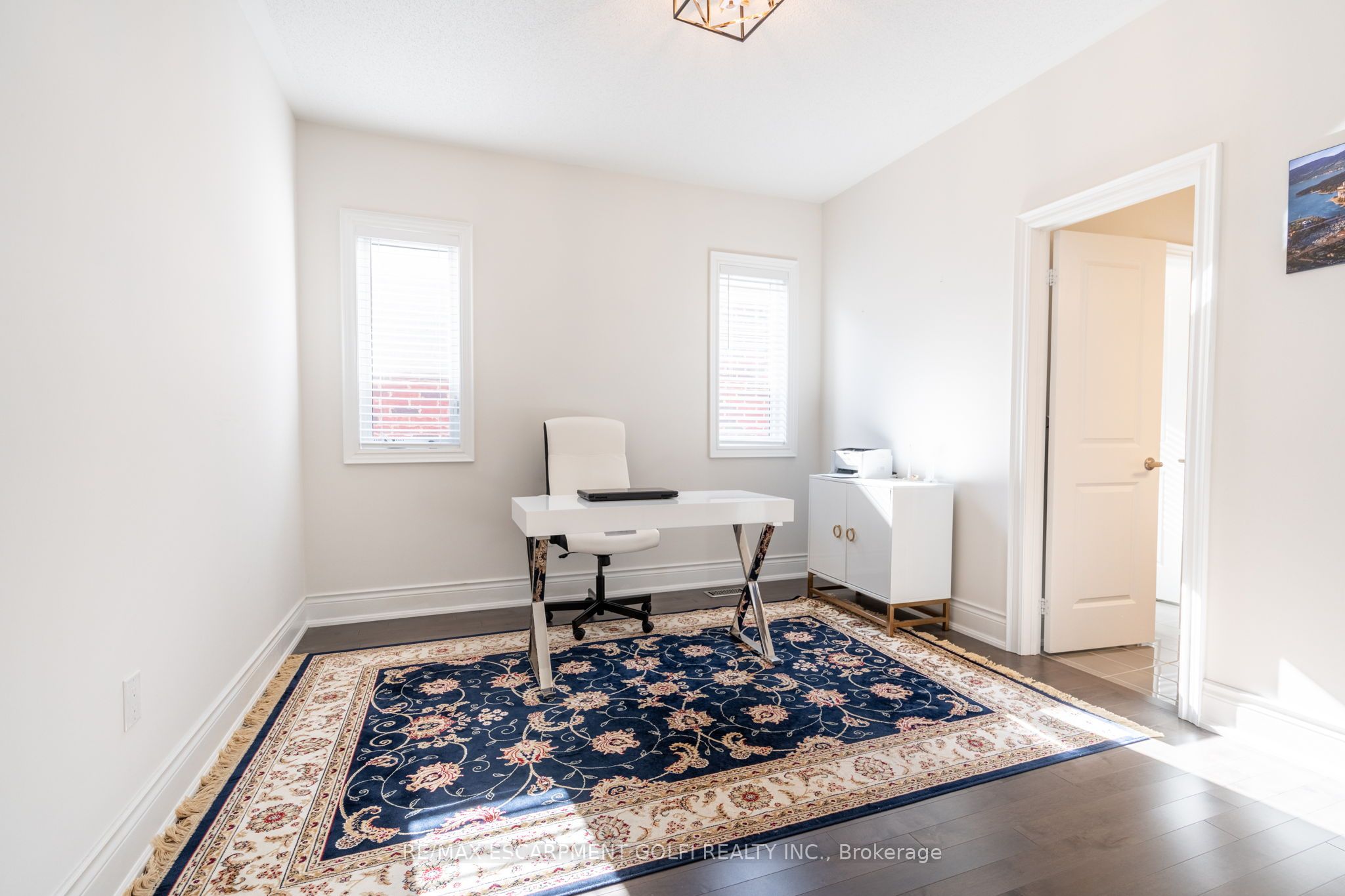 39 Avanti Crescent