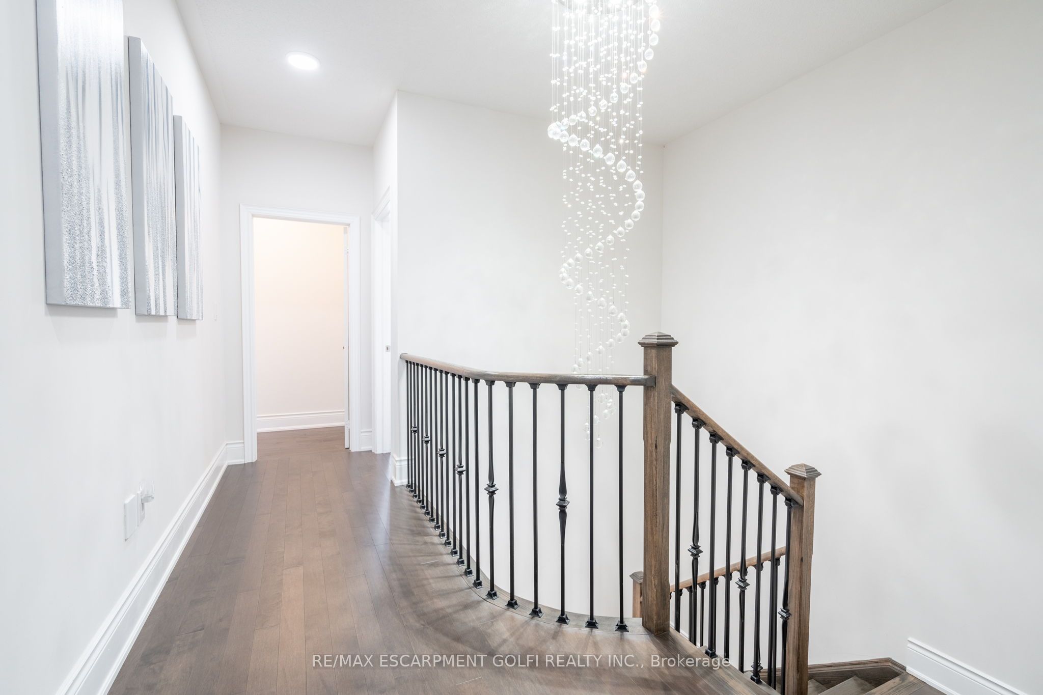 39 Avanti Crescent