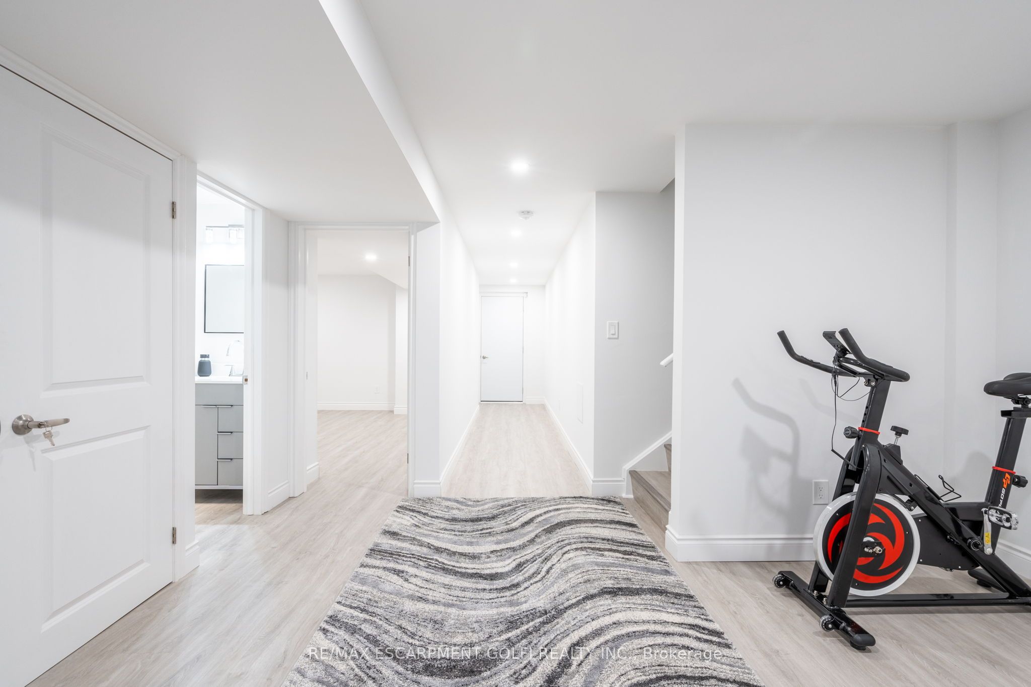 39 Avanti Crescent