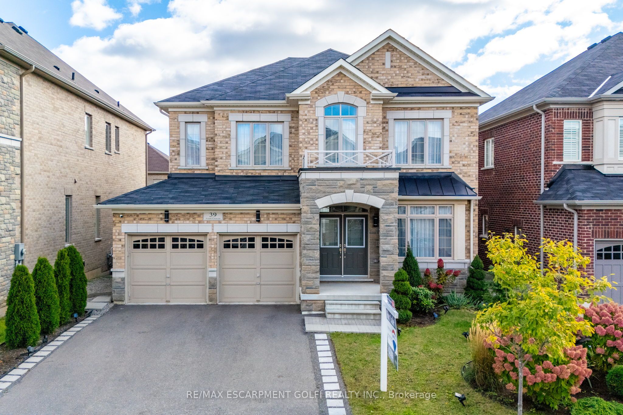 39 Avanti Crescent