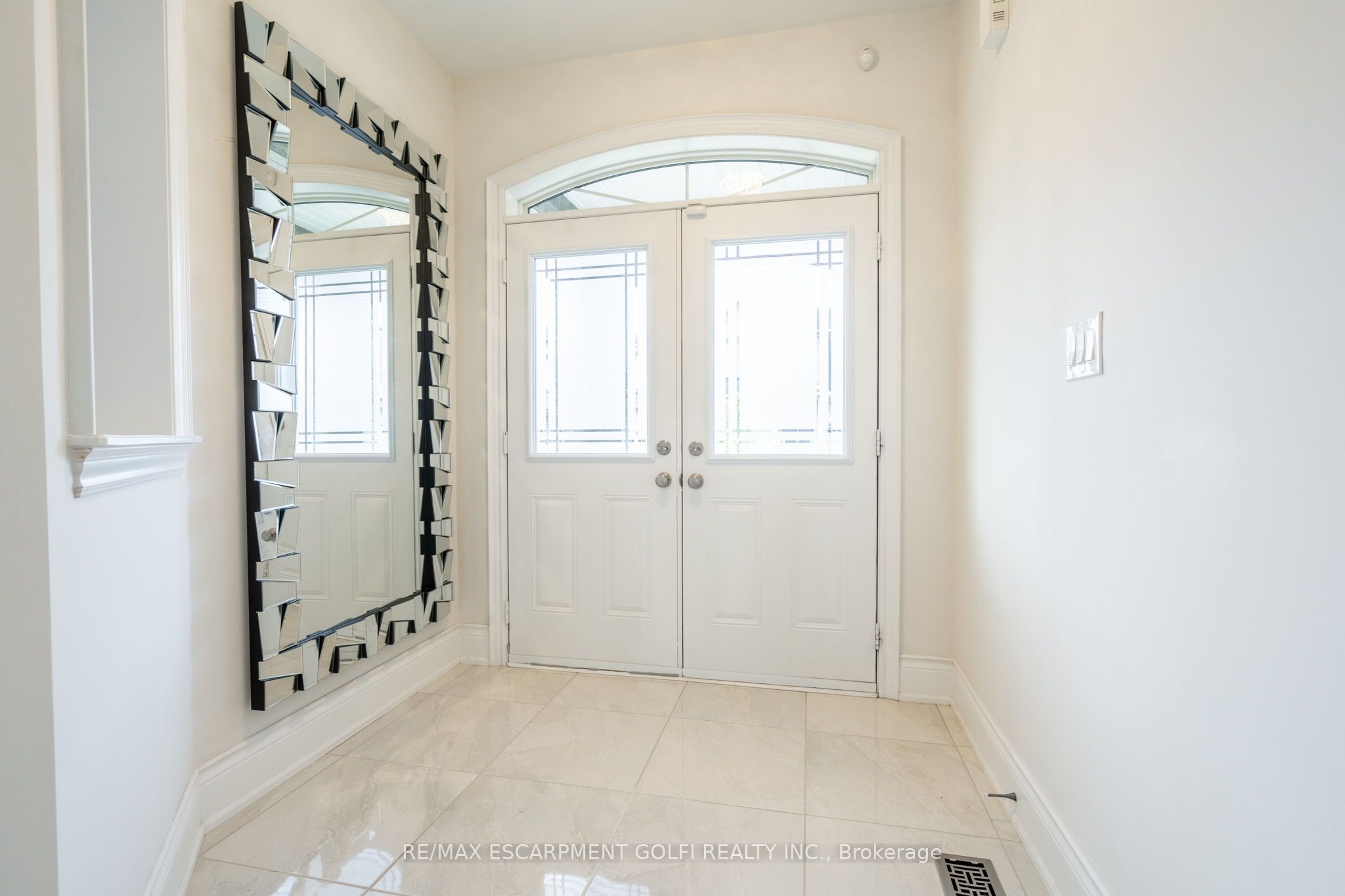 39 Avanti Crescent