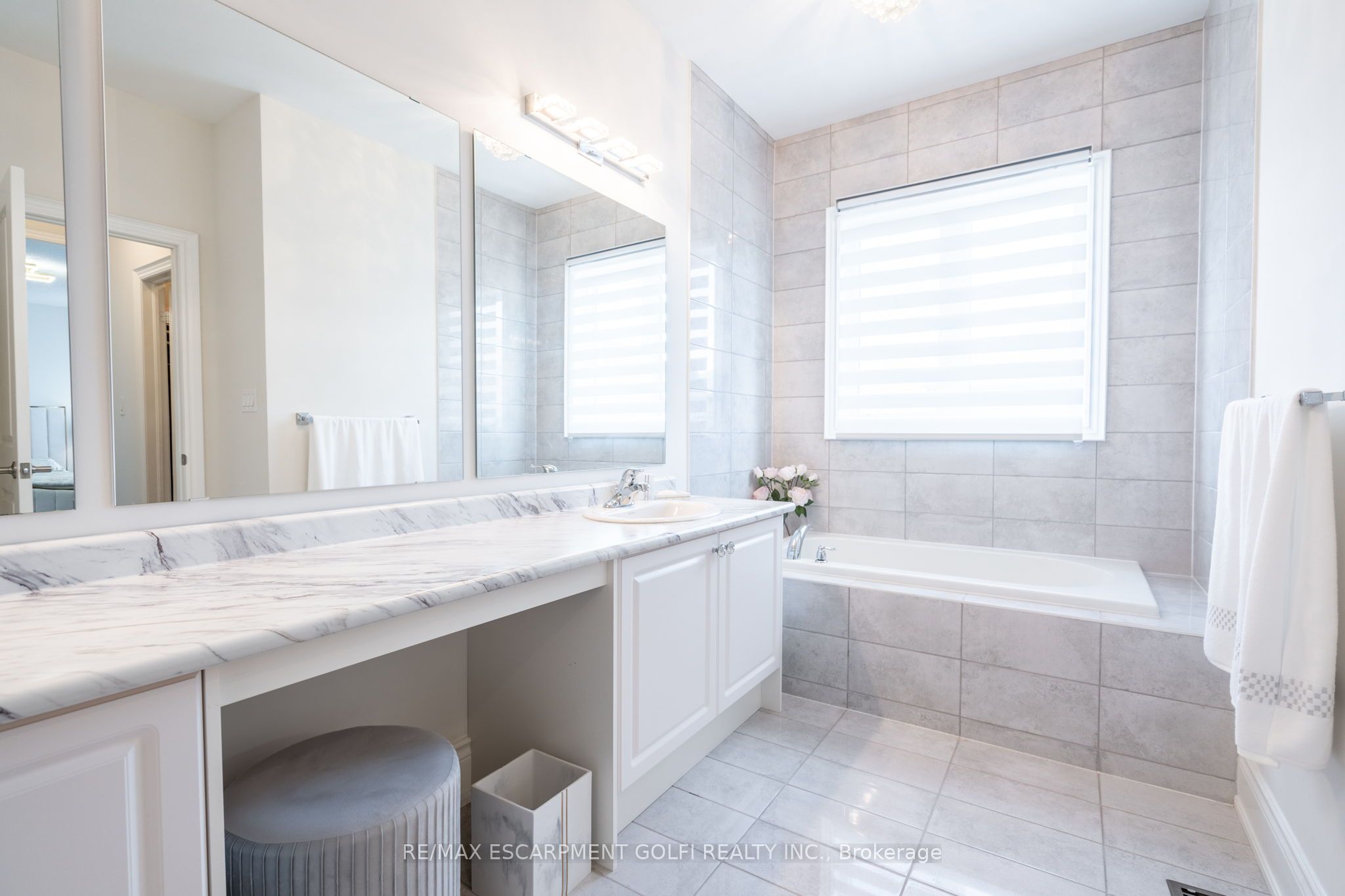 39 Avanti Crescent