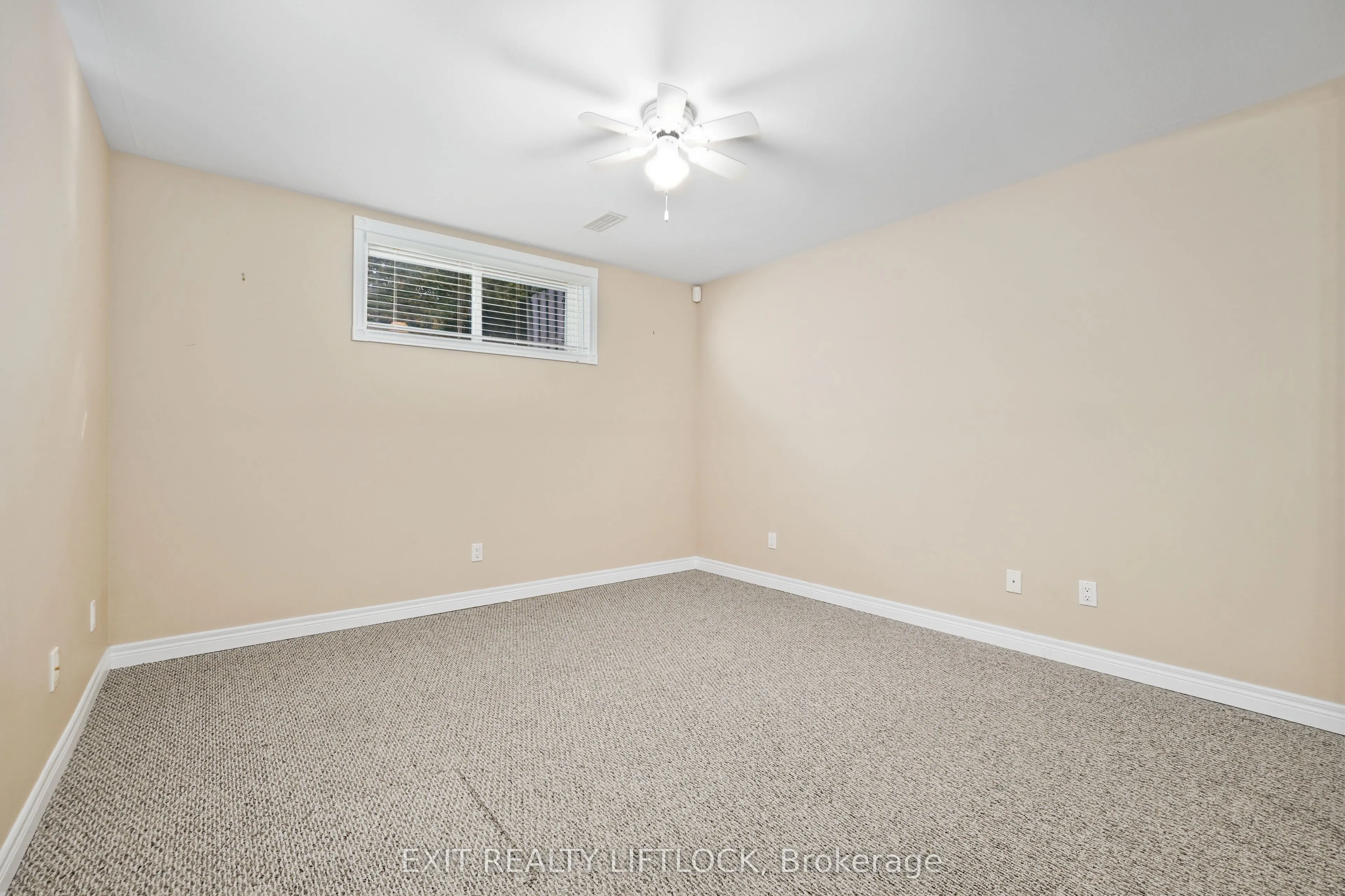 1020 Parkhill Road W, #45