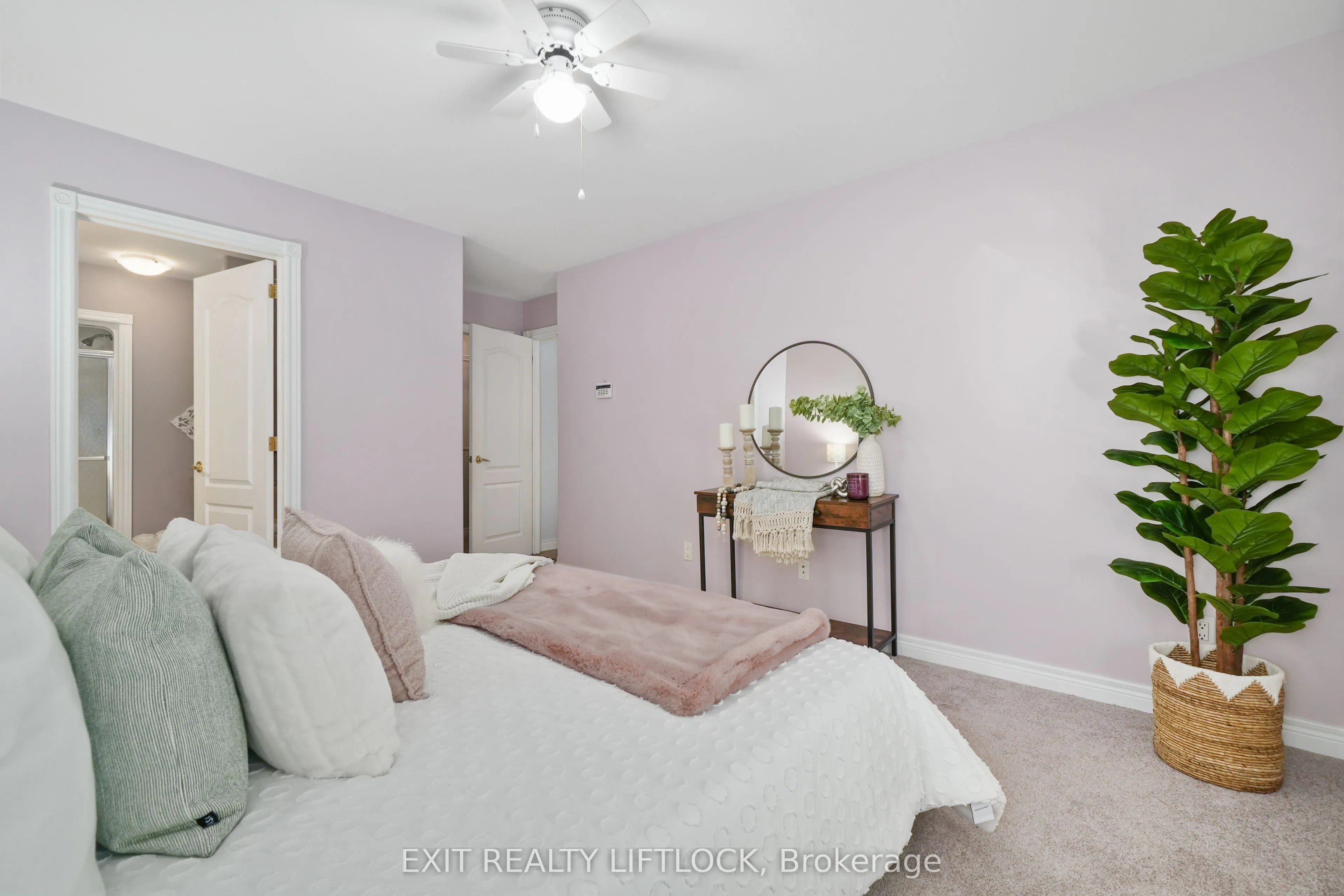 1020 Parkhill Road W, #45