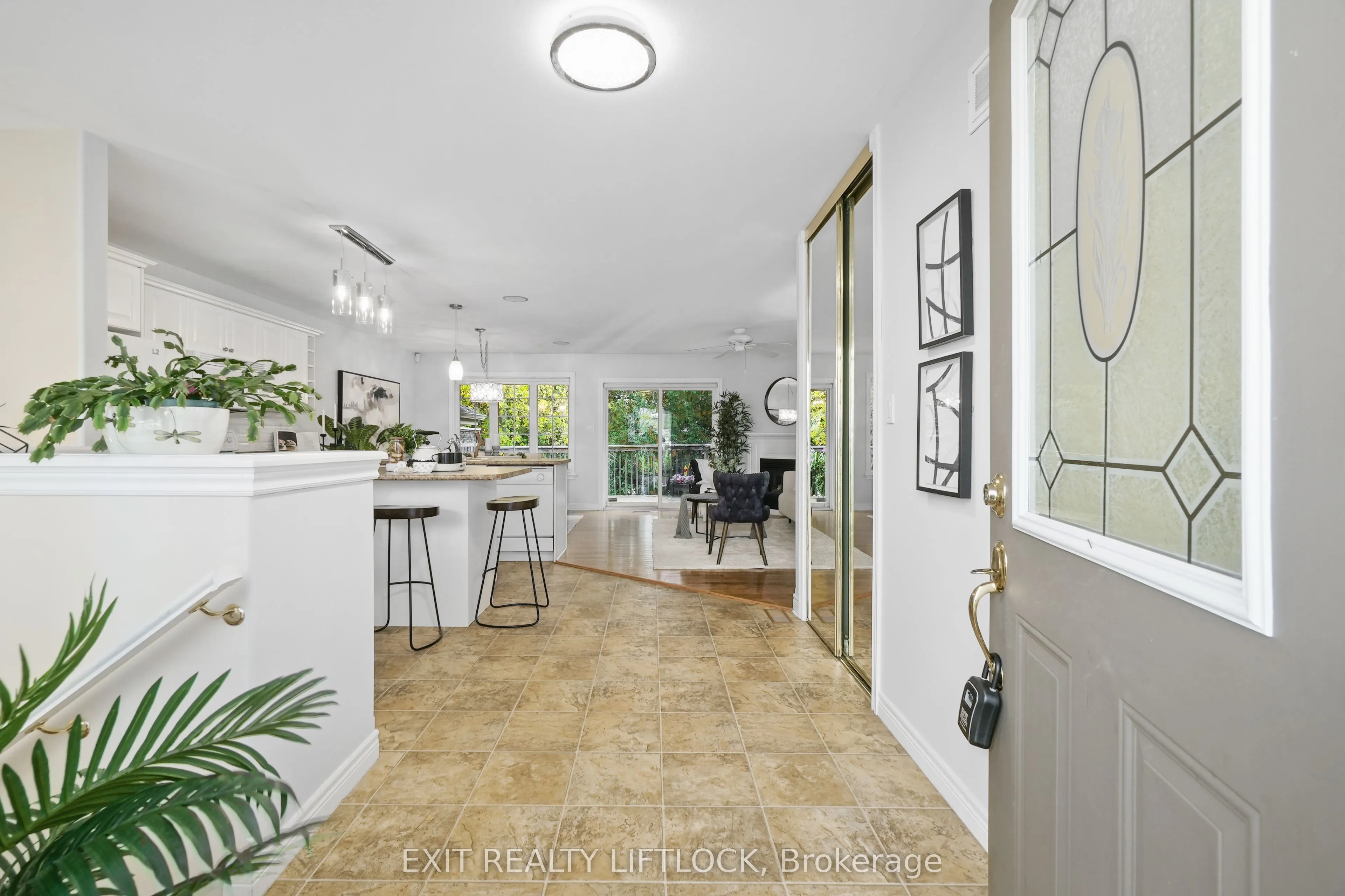 1020 Parkhill Road W, #45