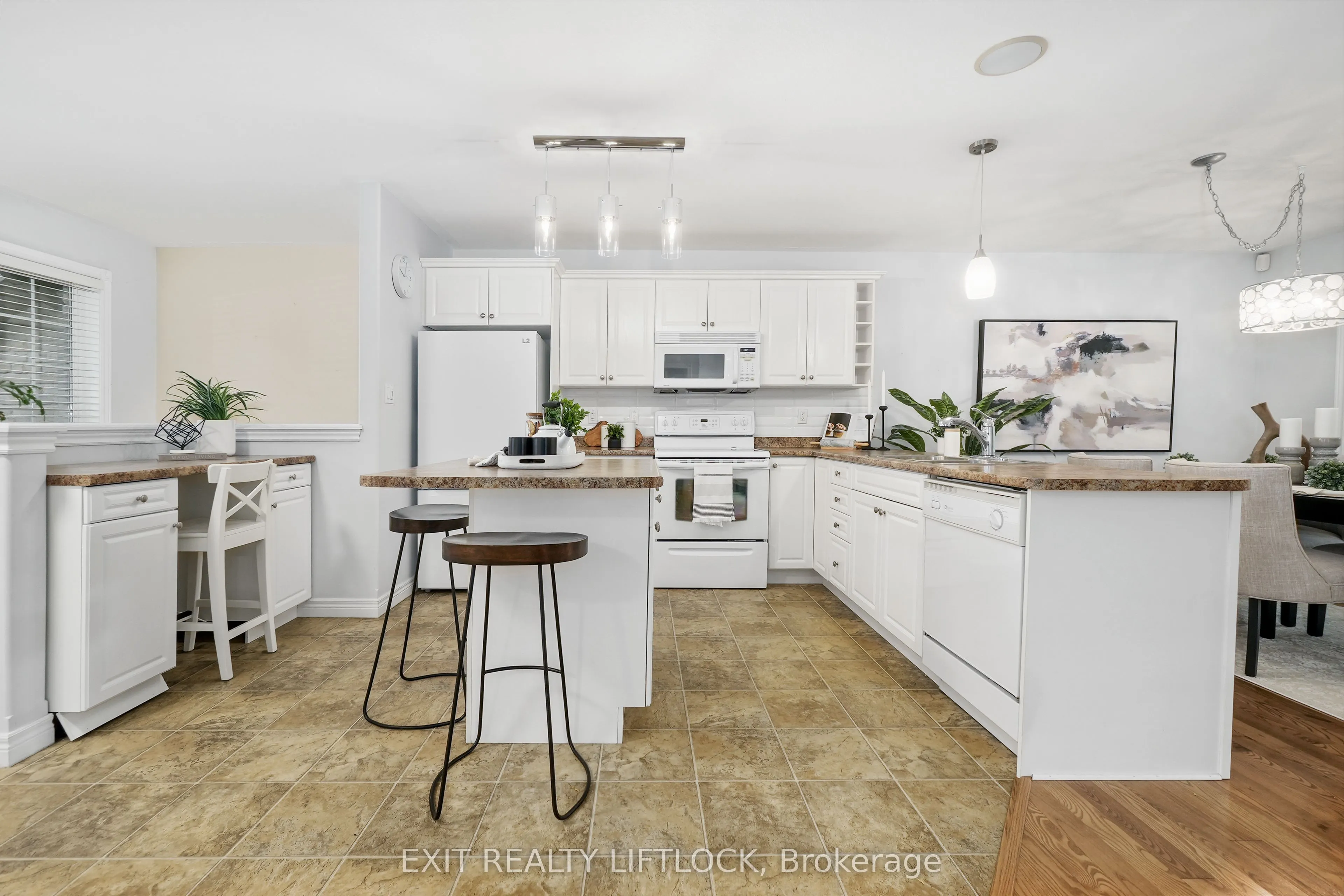 1020 Parkhill Road W, #45