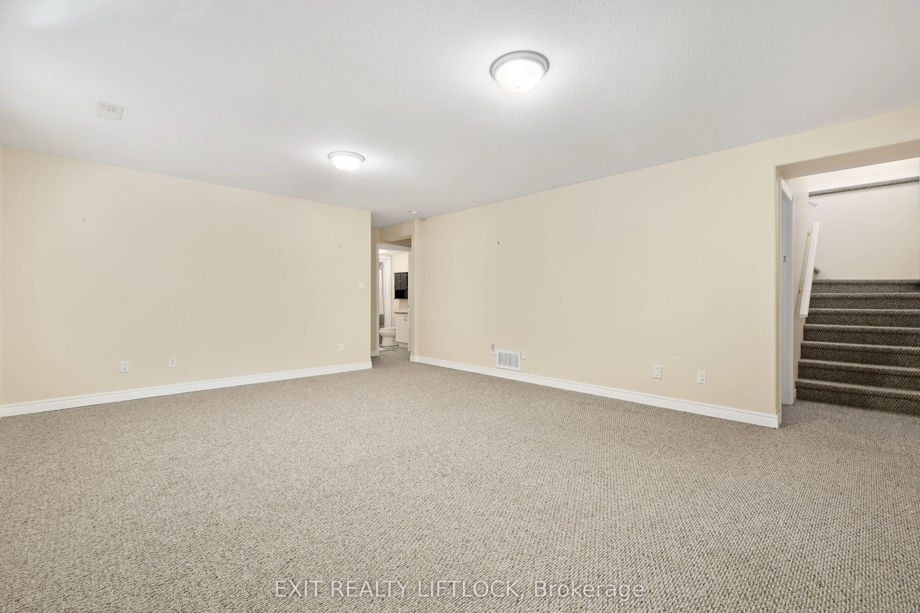 1020 Parkhill Road W, #45