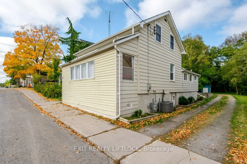 55 Front Street East