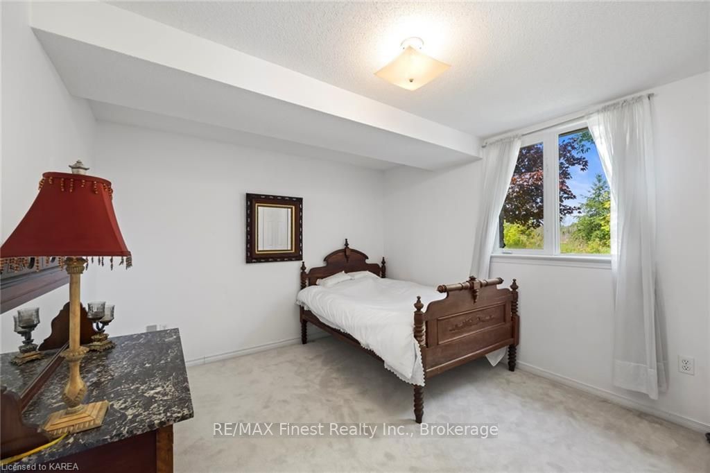 941 MALVERN Terrace