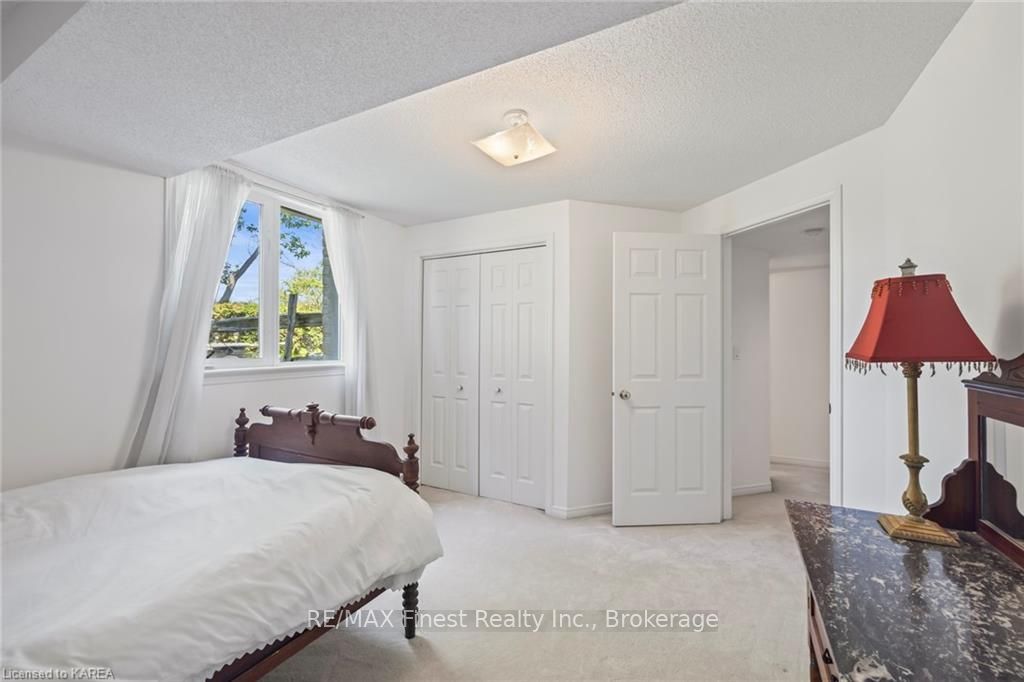 941 MALVERN Terrace
