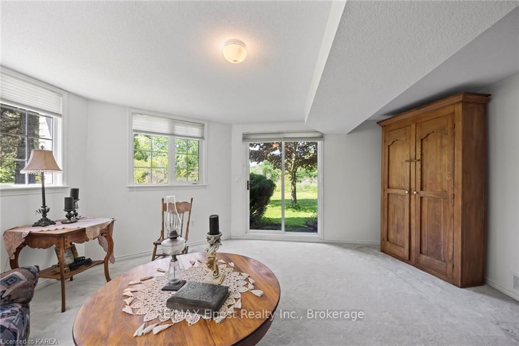 941 MALVERN Terrace