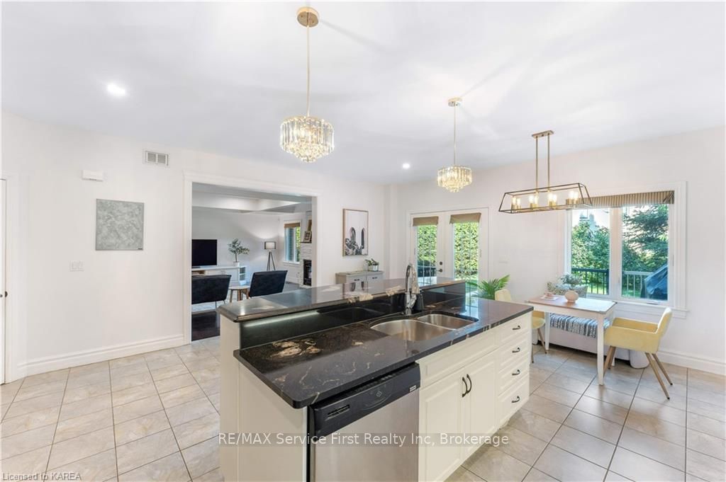 81 KENWOODS Circle