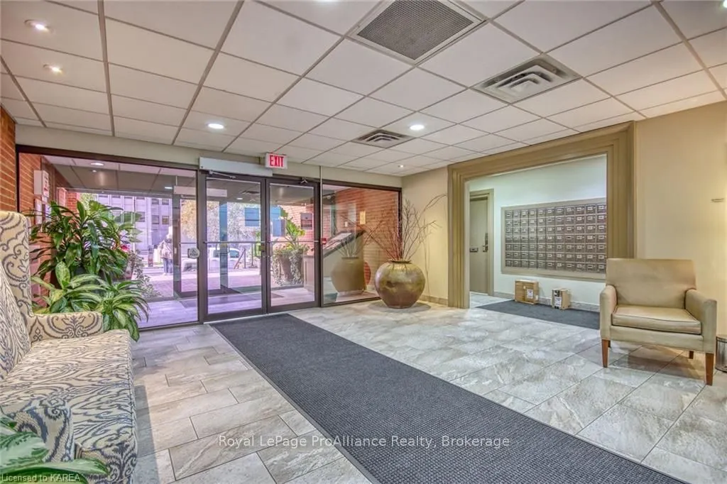 165 ONTARIO Street #309