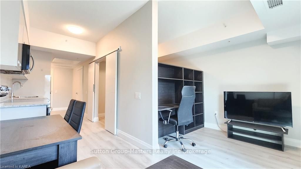 652 PRINCESS Street #211