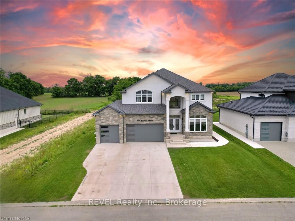 200 SNYDERS Avenue