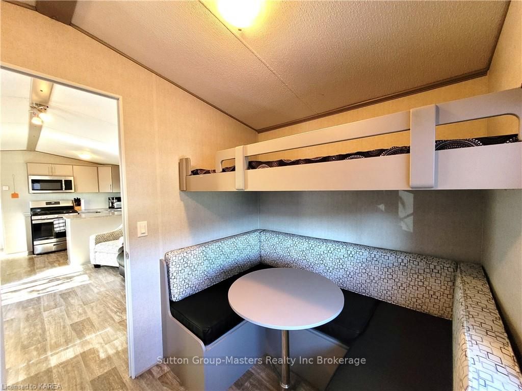 1235 VILLIERS Line, #4BobsW